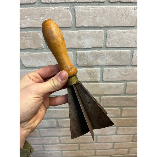 Antique Primitive Cross Blade Food Chopper Kitchen Tool Farmhouse