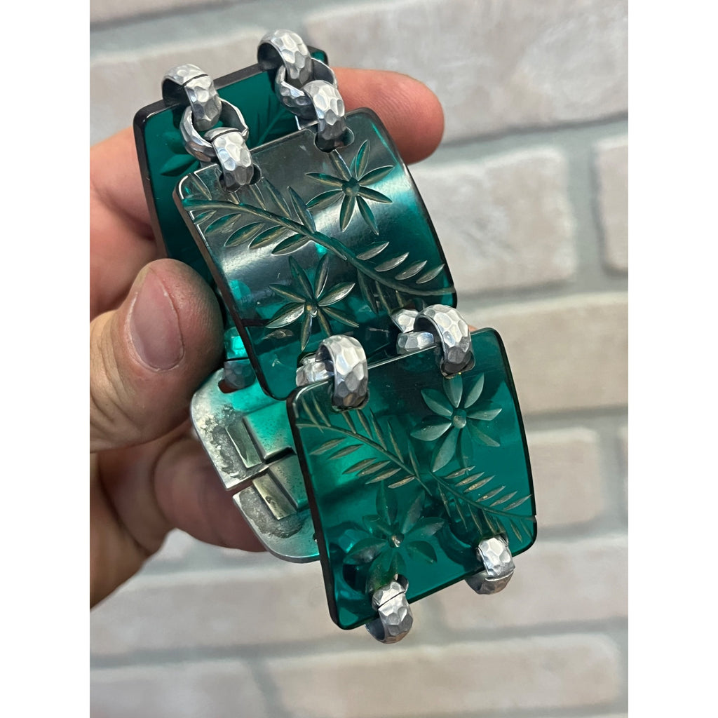 Vintage Art Deco Green Carved Celluloid Bakelite Panel Bracelet Floral Iris Clasp