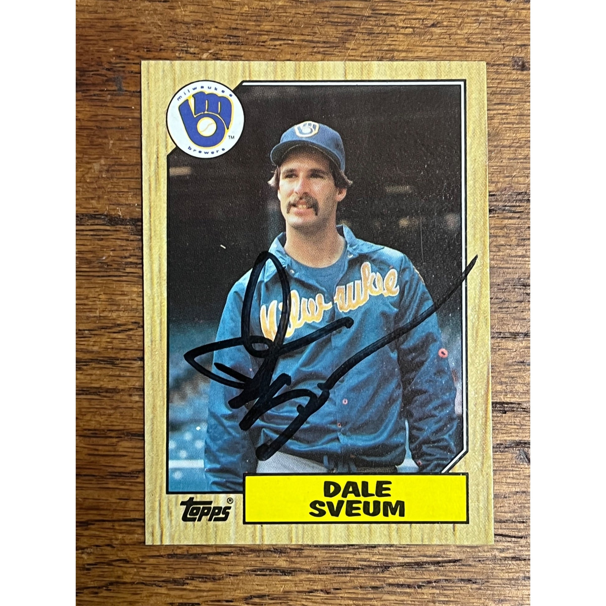 Dale Sveum Milwaukee Brewers Signed Autographed Topps 1987 Baseball Card