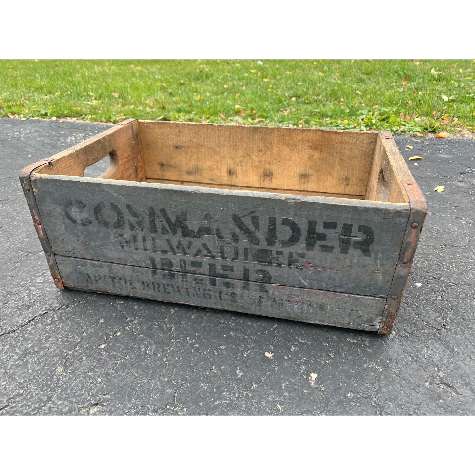 RARE Vintage Capitol Brewing Co. Commander Beer Milwaukee WI Wooden Crate Case