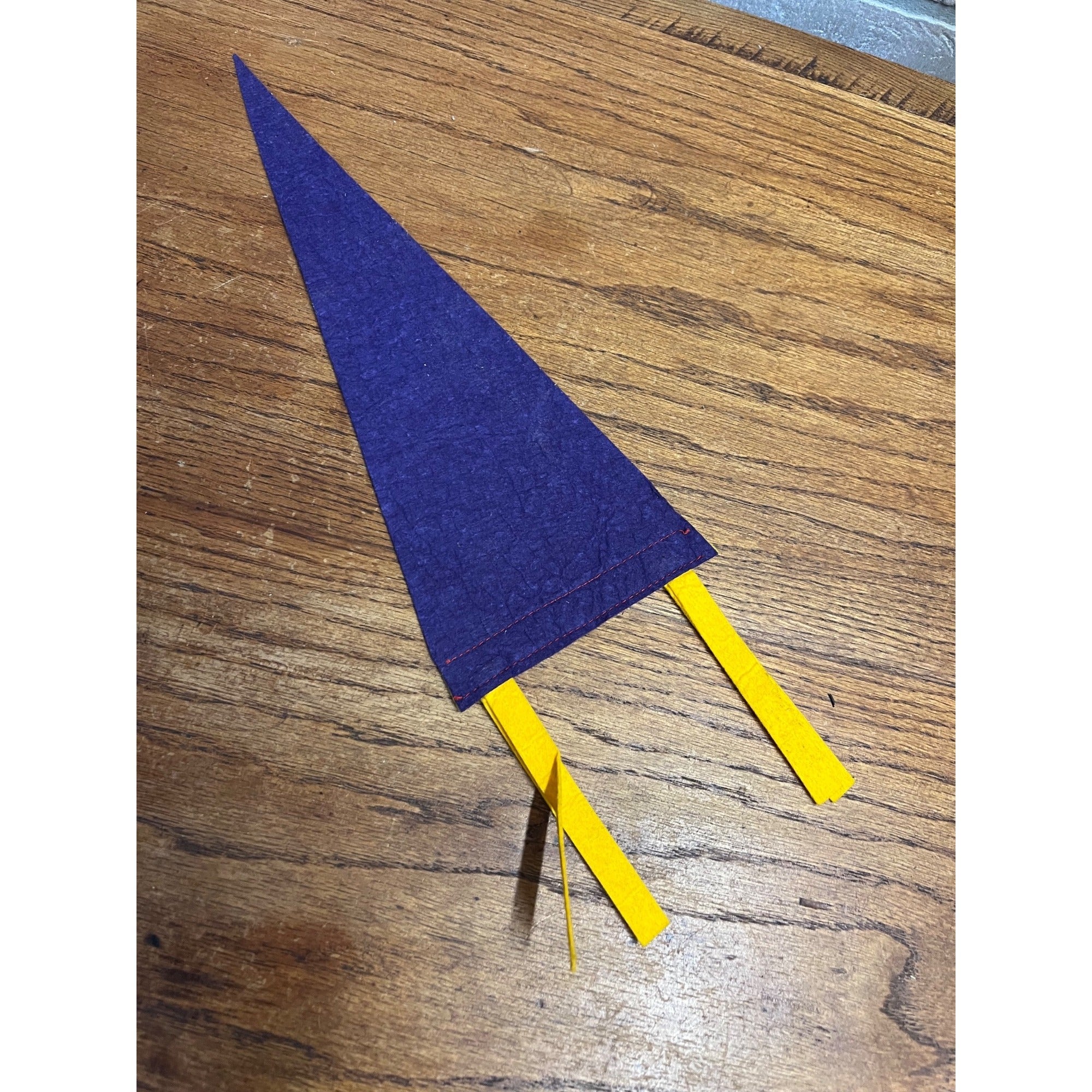 Vintage 1950s Milwaukee Braves 12" Mini Purple Felt Pennant Flag MLB Baseball