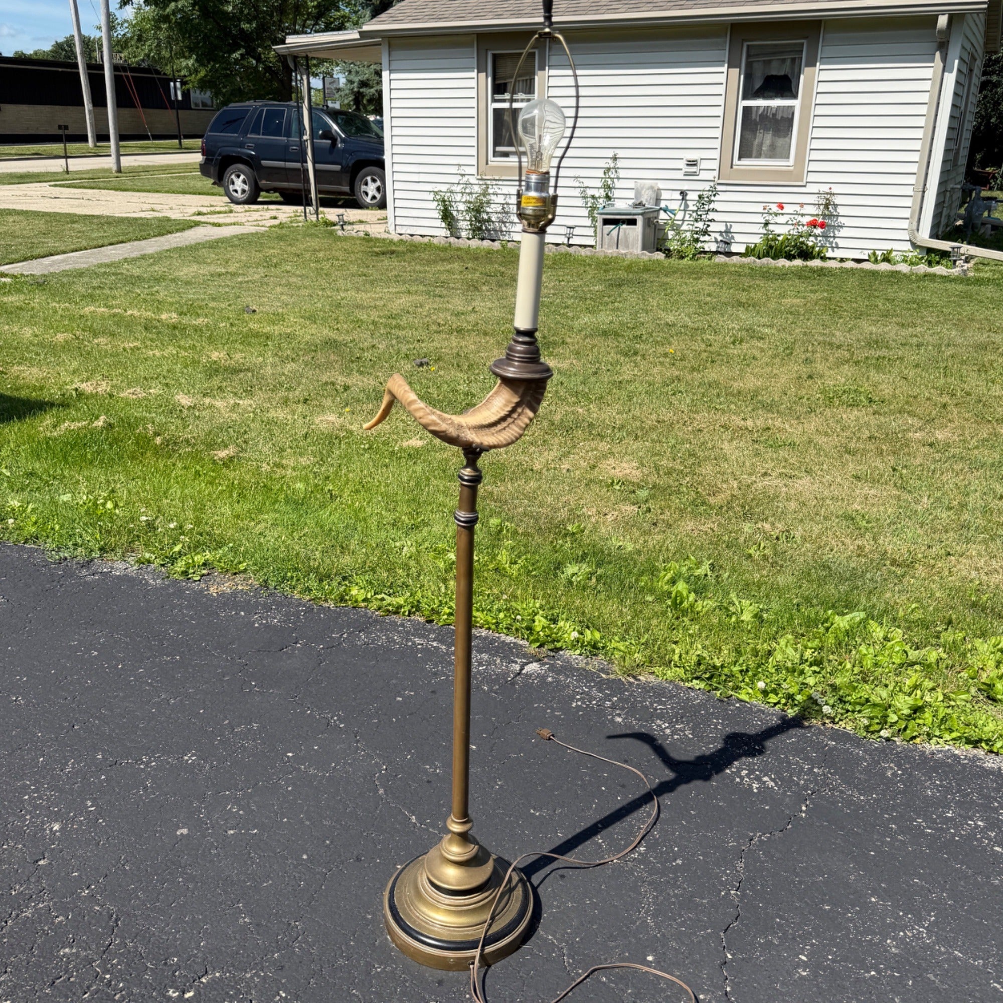 Vintage Ram's Horn Brass Bridge Floor Lamp Library Reading  Light Fixture 1970s