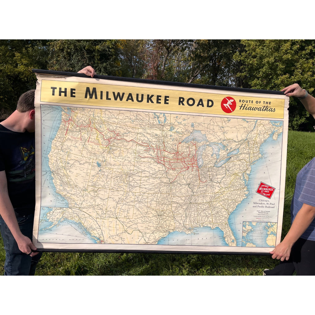 Vintage 1951 Milwaukee Road Chicago Milwaukee St. Paul & Pacific Railroad Map