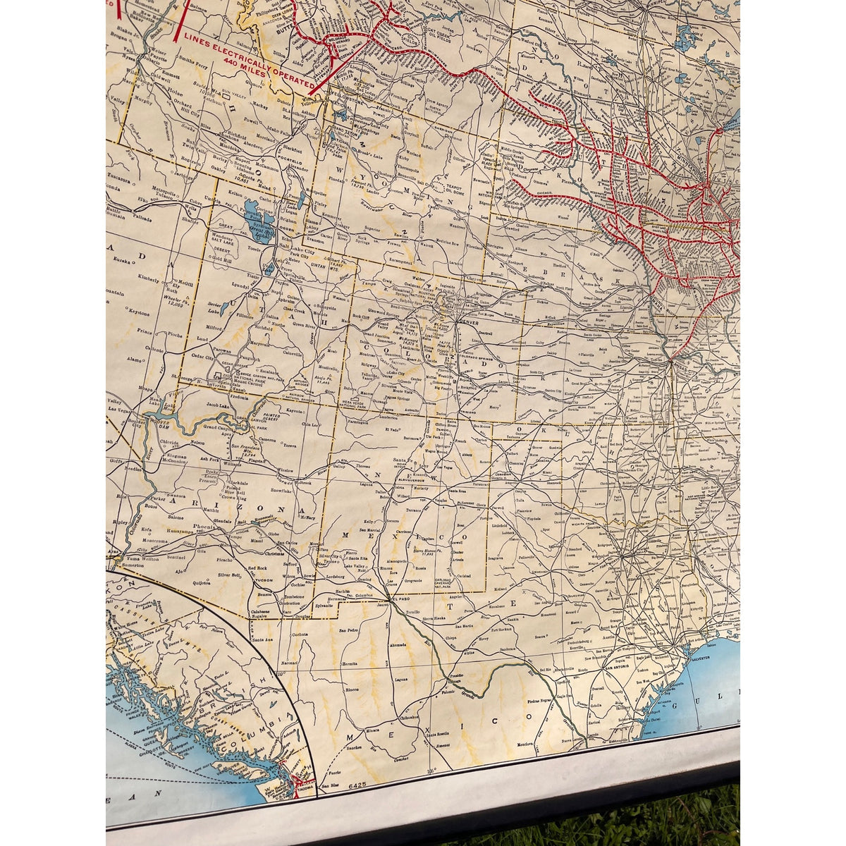 Vintage 1951 Milwaukee Road Chicago Milwaukee St. Paul & Pacific Railroad Map