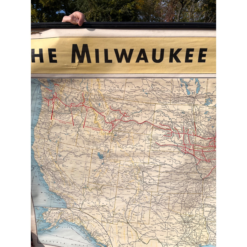 Vintage 1951 Milwaukee Road Chicago Milwaukee St. Paul & Pacific Railroad Map