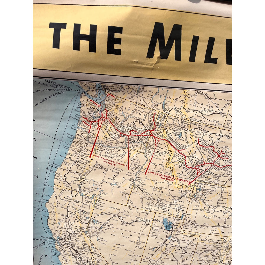 Vintage 1951 Milwaukee Road Chicago Milwaukee St. Paul & Pacific Railroad Map