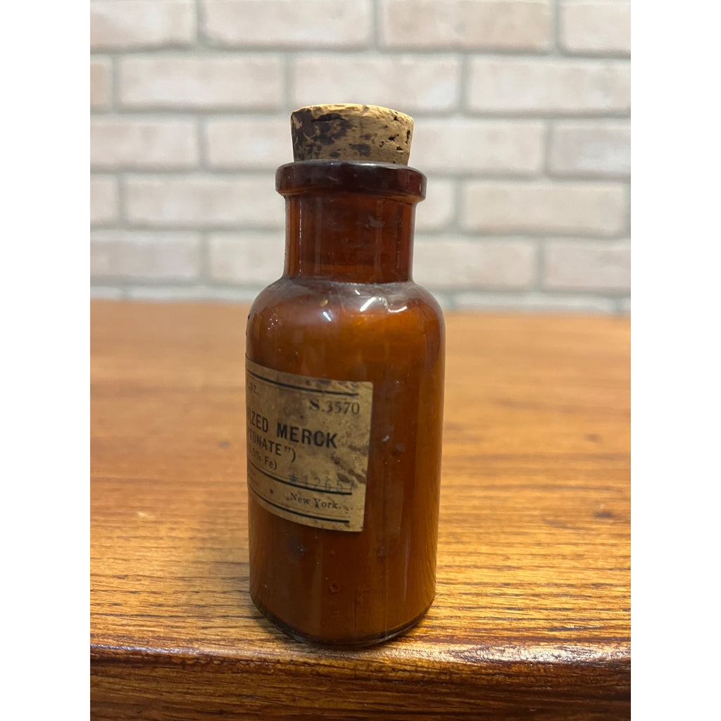 Antique Vintage Merck & Co. Pharmacy Medicine Bottle Amber Glass w/ Label