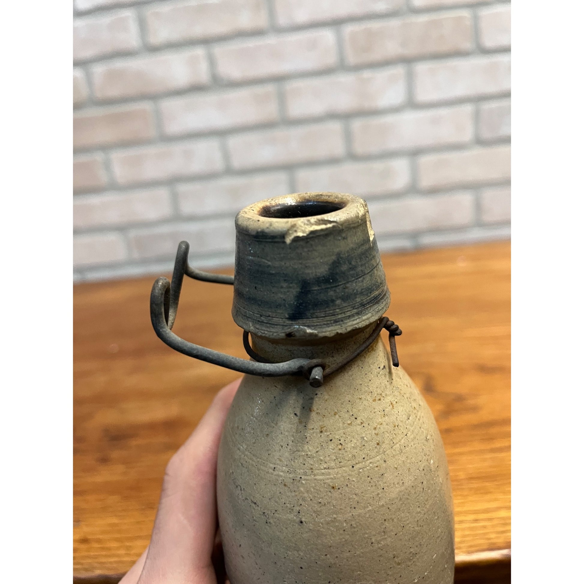 Antique 1800s L. Werrbach Milwaukee Wis. Clay Stoneware Beer Bottle w/ Cork Wire
