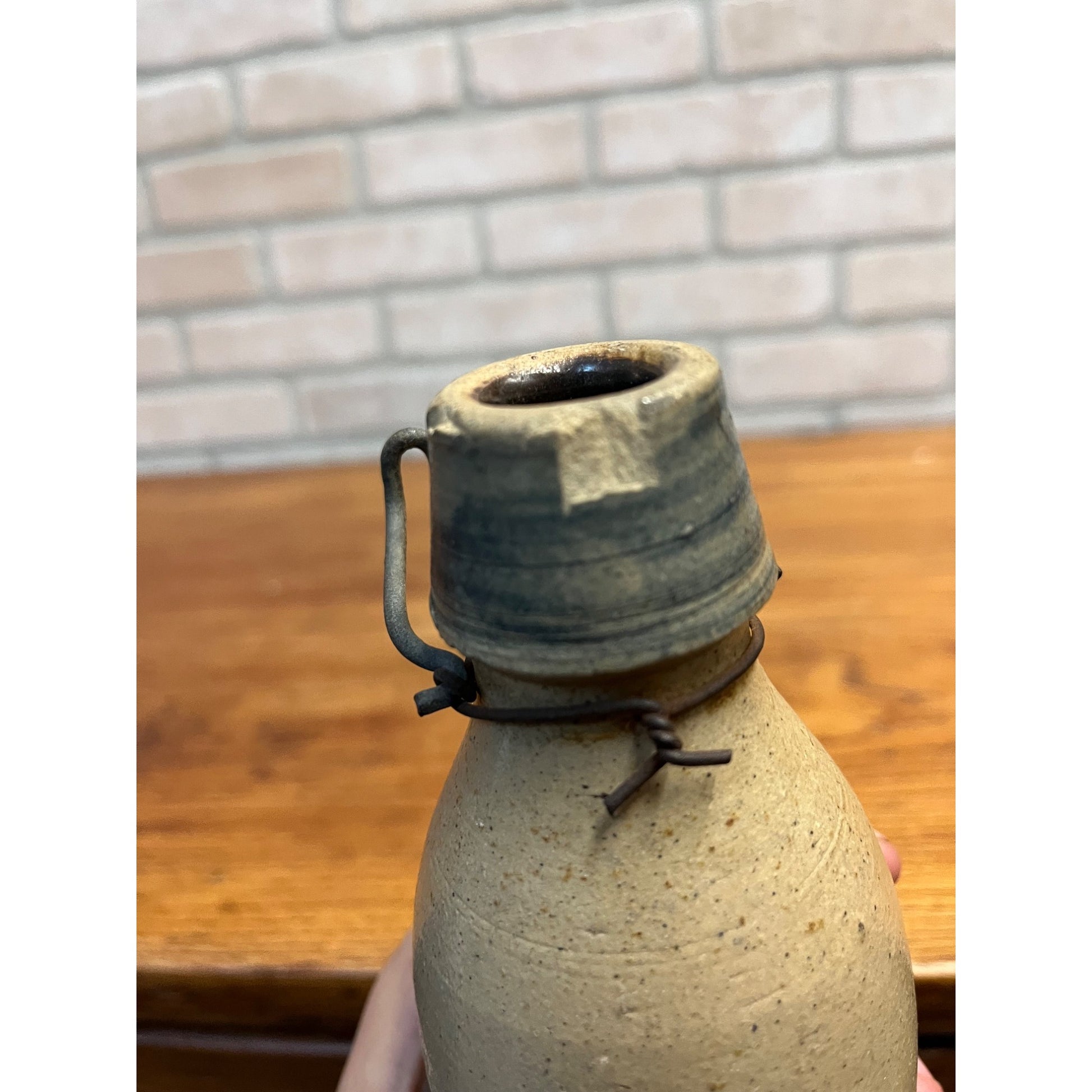 Antique 1800s L. Werrbach Milwaukee Wis. Clay Stoneware Beer Bottle w/ Cork Wire
