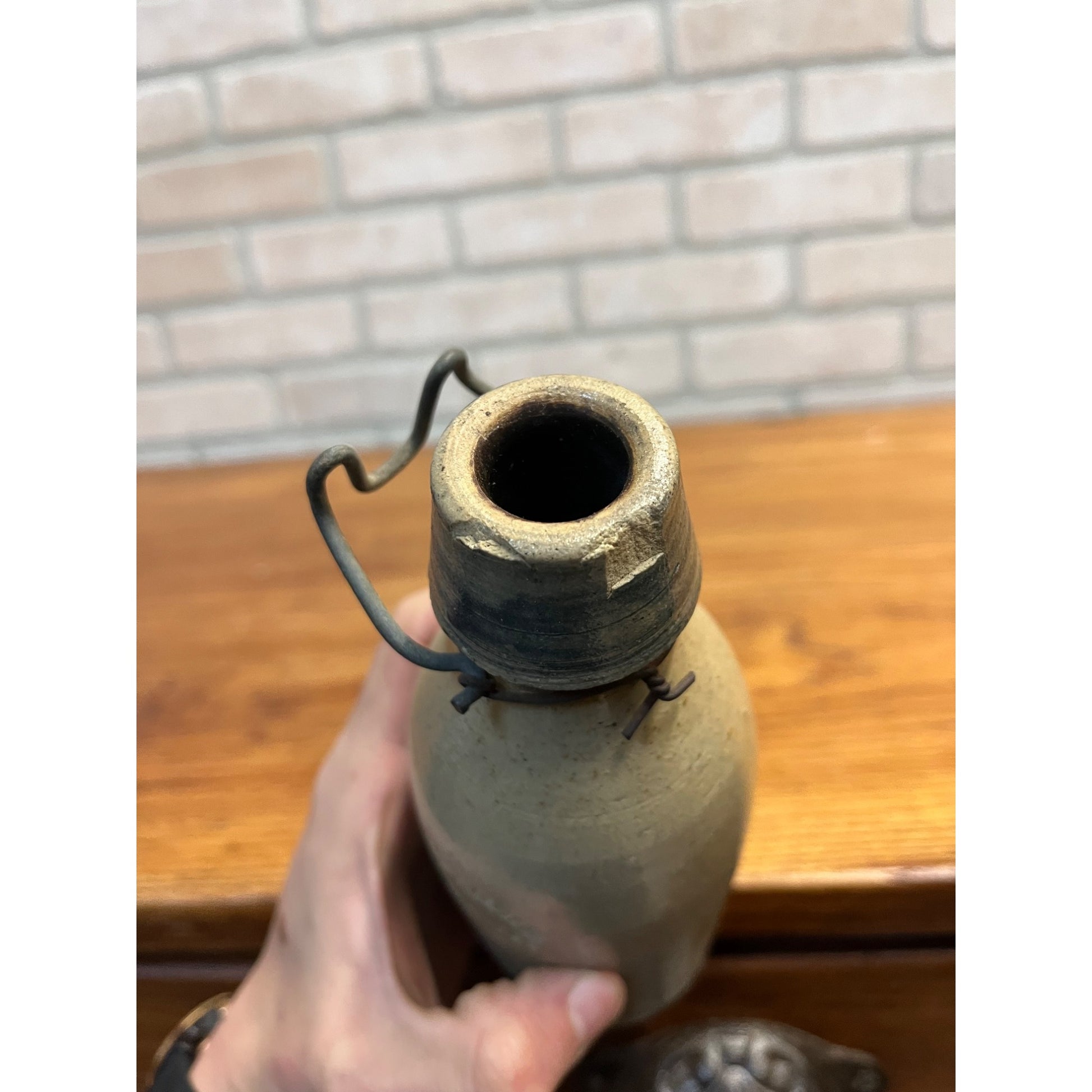Antique 1800s L. Werrbach Milwaukee Wis. Clay Stoneware Beer Bottle w/ Cork Wire