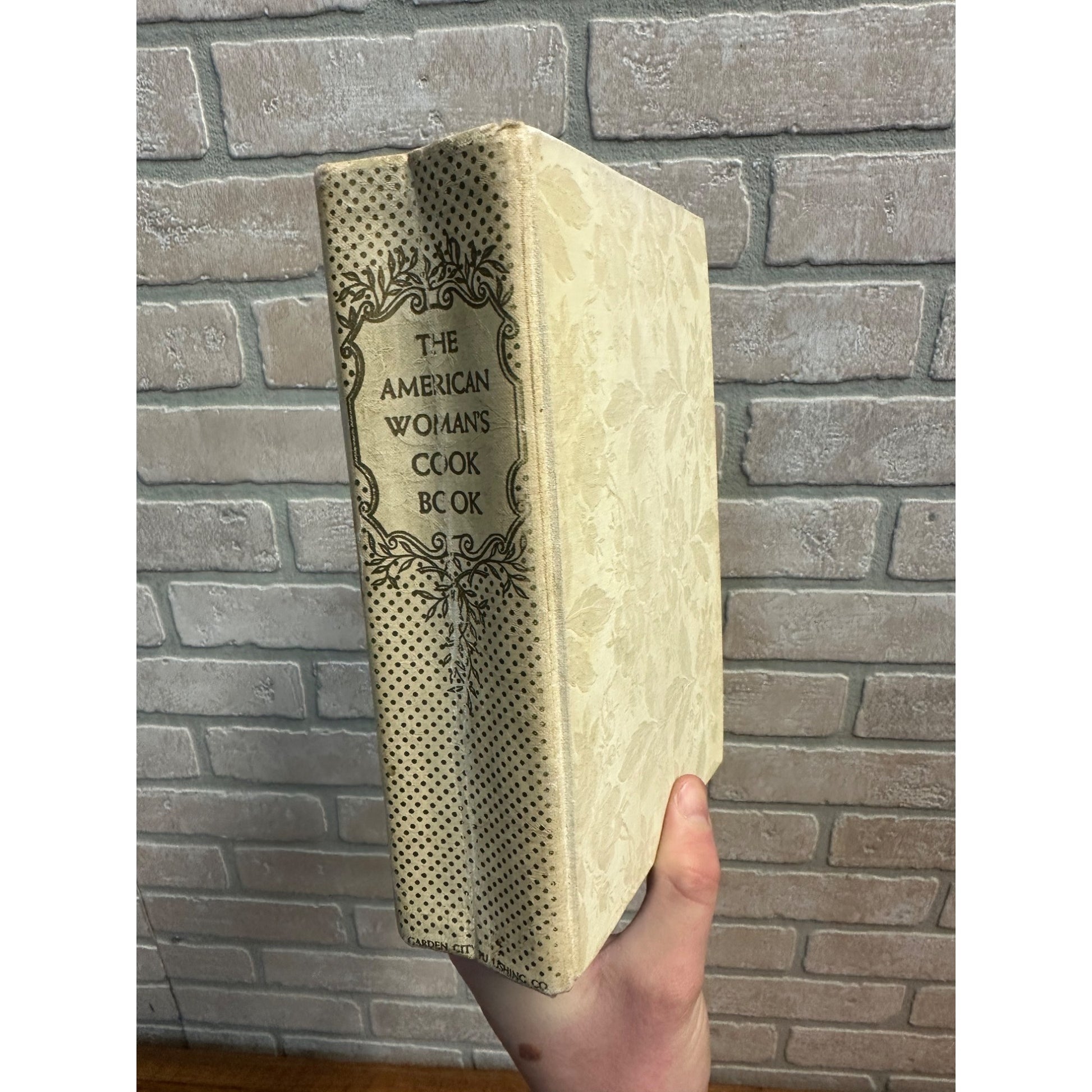 The American Woman's Cookbook Ruth Berolzheimer 1940 Vintage WWII Era