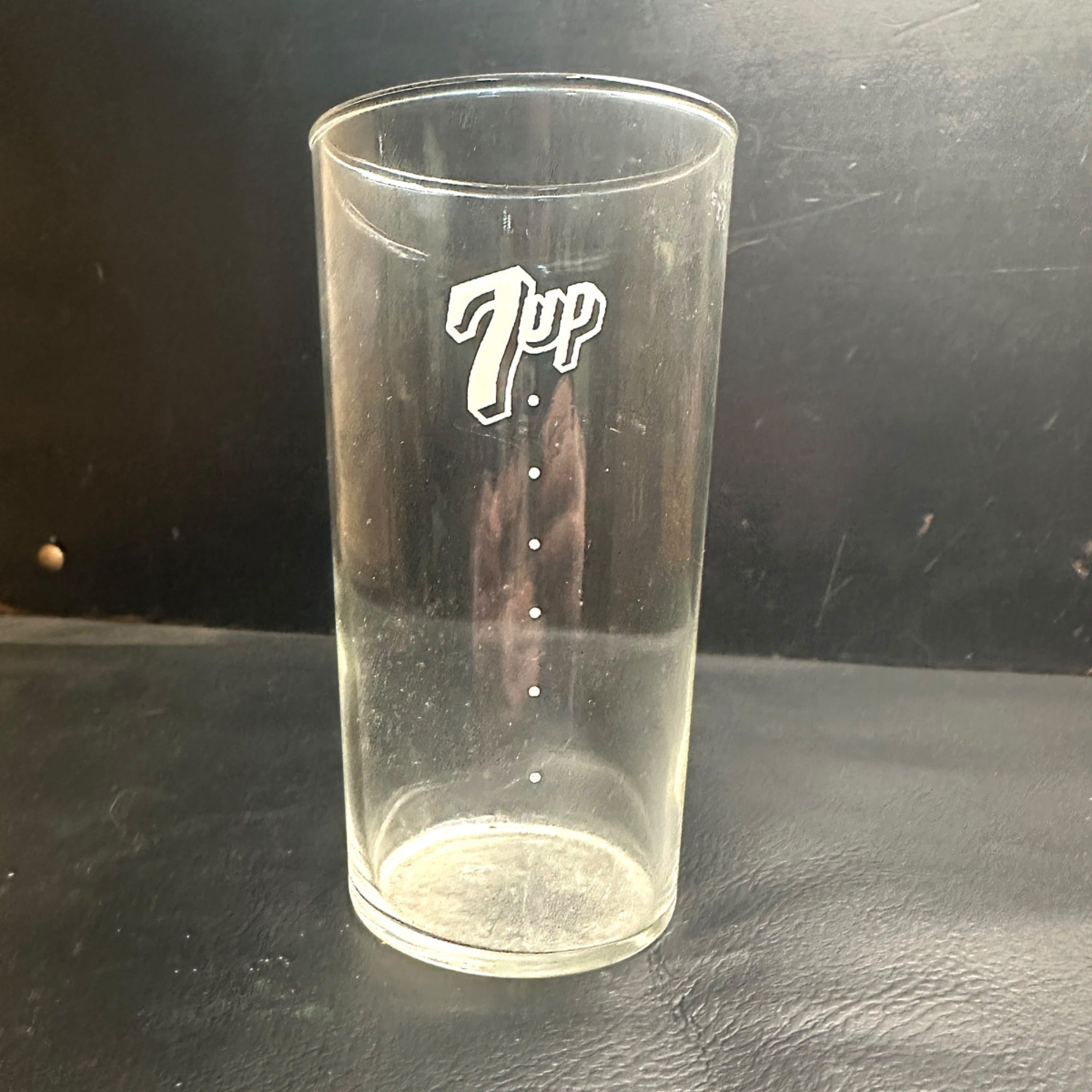 Vintage 7up Dot Lined Measure ACL Soda Fountain Glass Advertising