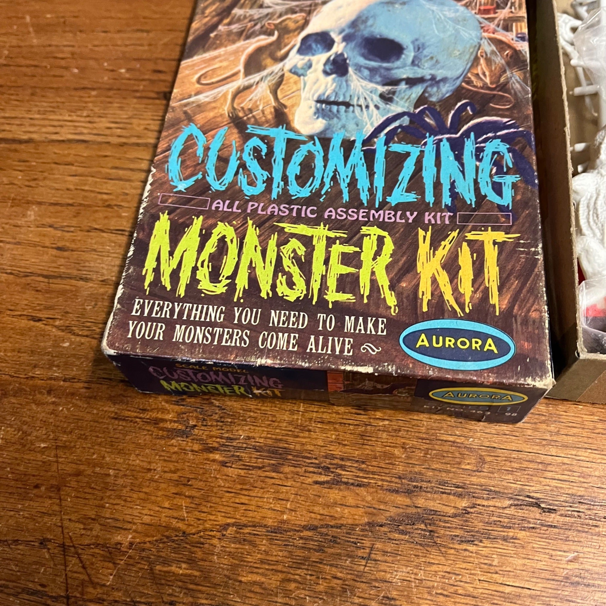 RARE Vintage 1963 Aurora Model Monster Customizing Series 1 Box Model Kit 463-98