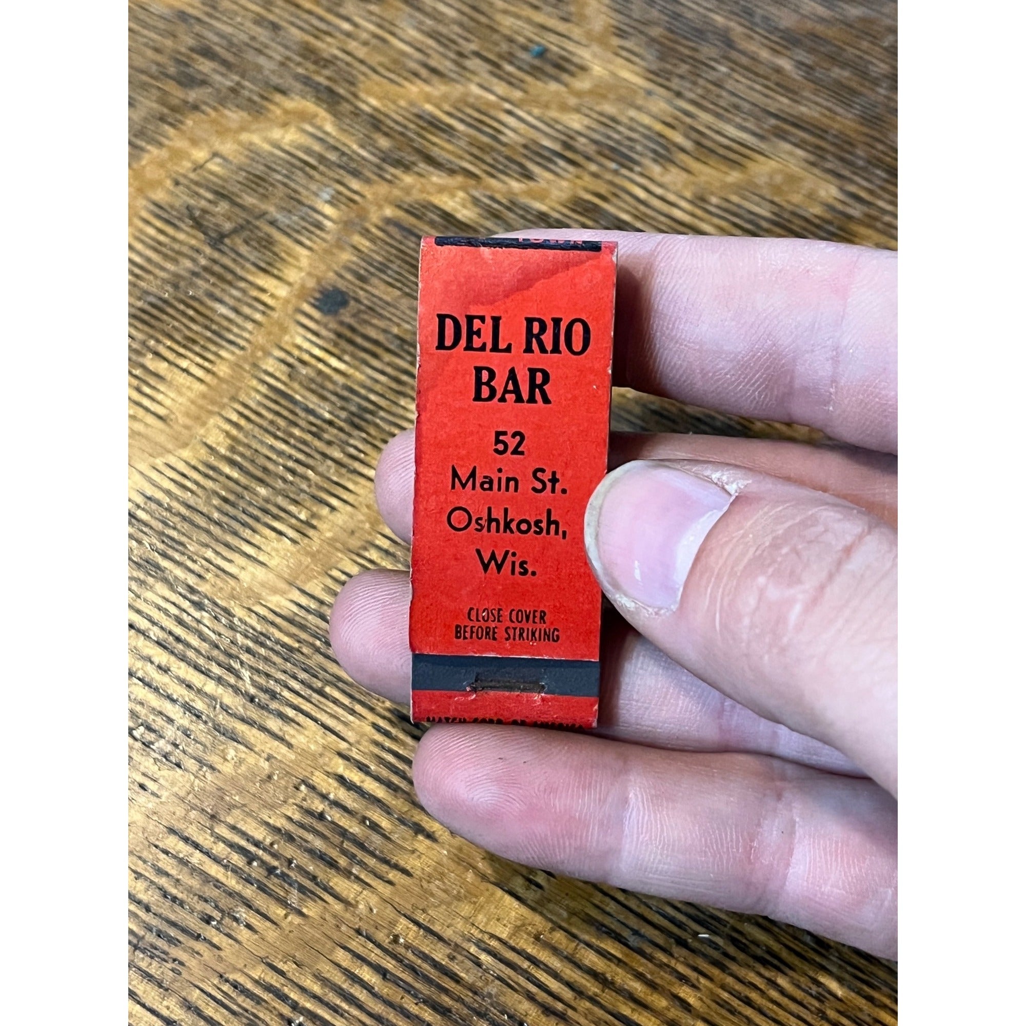 Vintage FULL Matchbook Advertising - Del Rio Bar - Oshkosh, Wis.