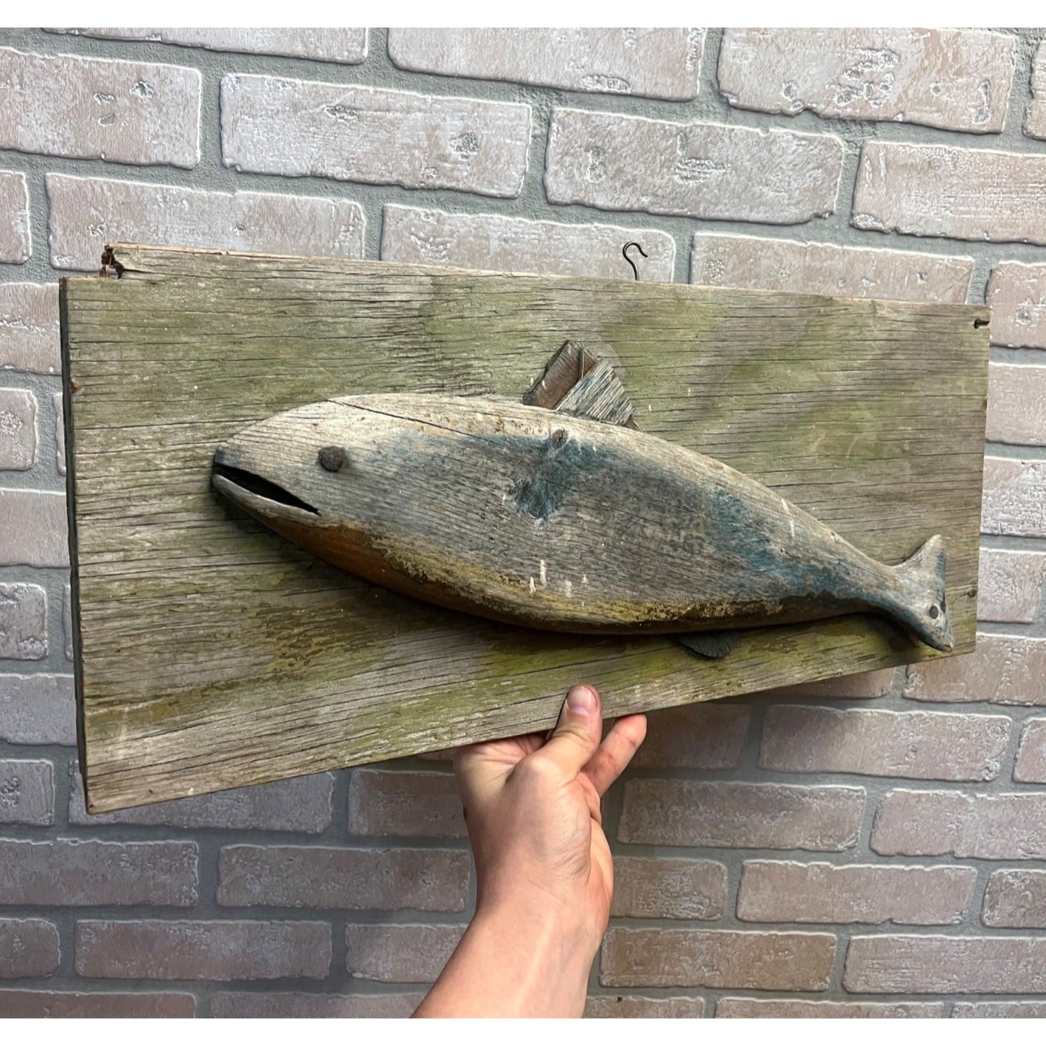 Vintage Folk Art Wooden Fish Sign Primitive Cabin Decor Rustic Lake House Wall Hanging Coastal Camp Fishing Lodge Trade Sign