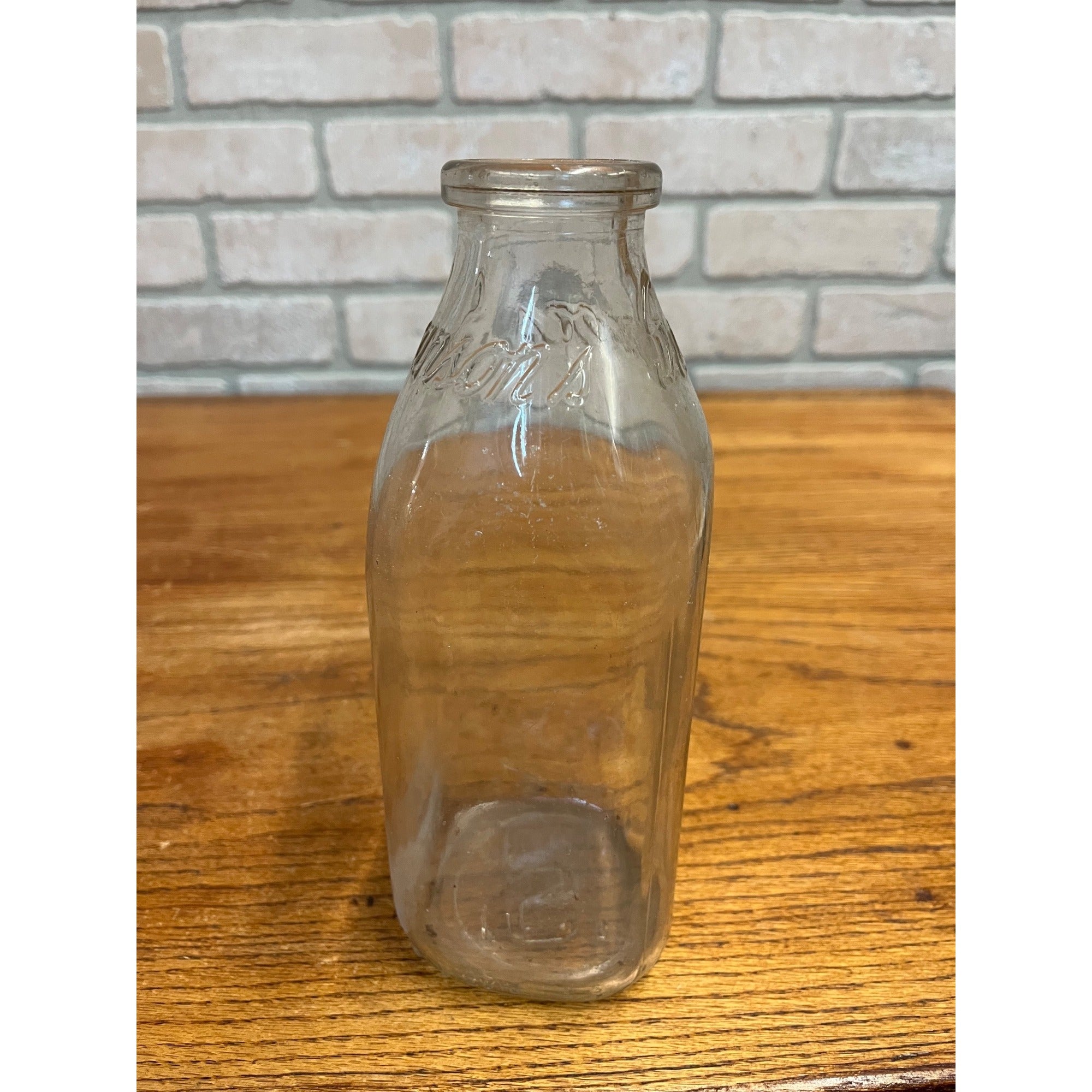 1948 Swanson's Dairy of Silvis Il Embossed Quart Milk Bottle Rock Island County