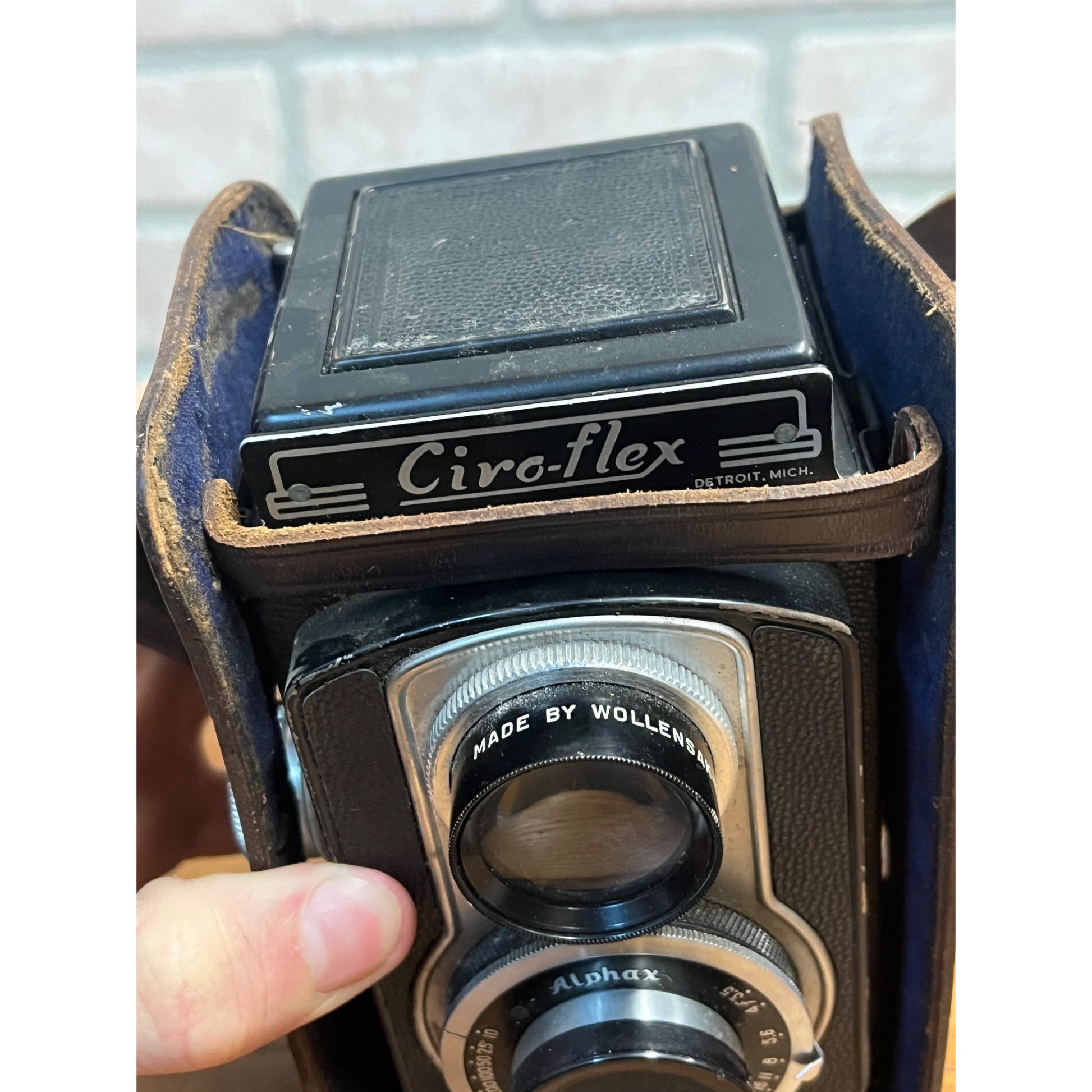 Vintage Ciro-flex Twin Lens Reflex TLR Camera Wollensak Lens Alphax shutter