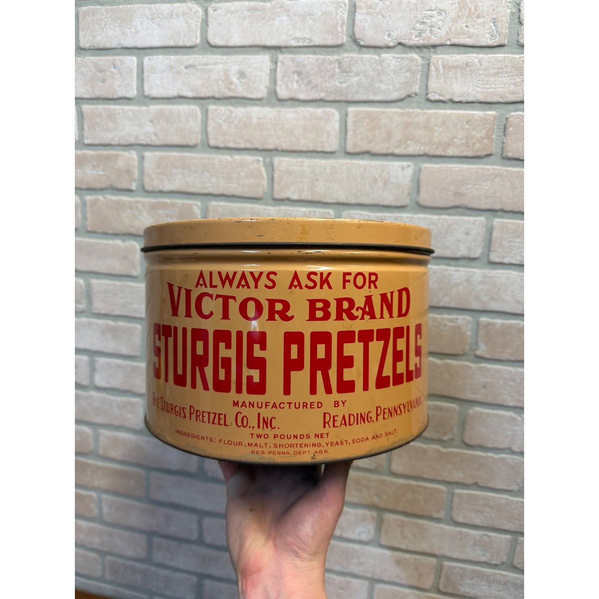 Vintage Victor Brand Tom Sturgis Pretzel Tin Canister with Lid Reading PA