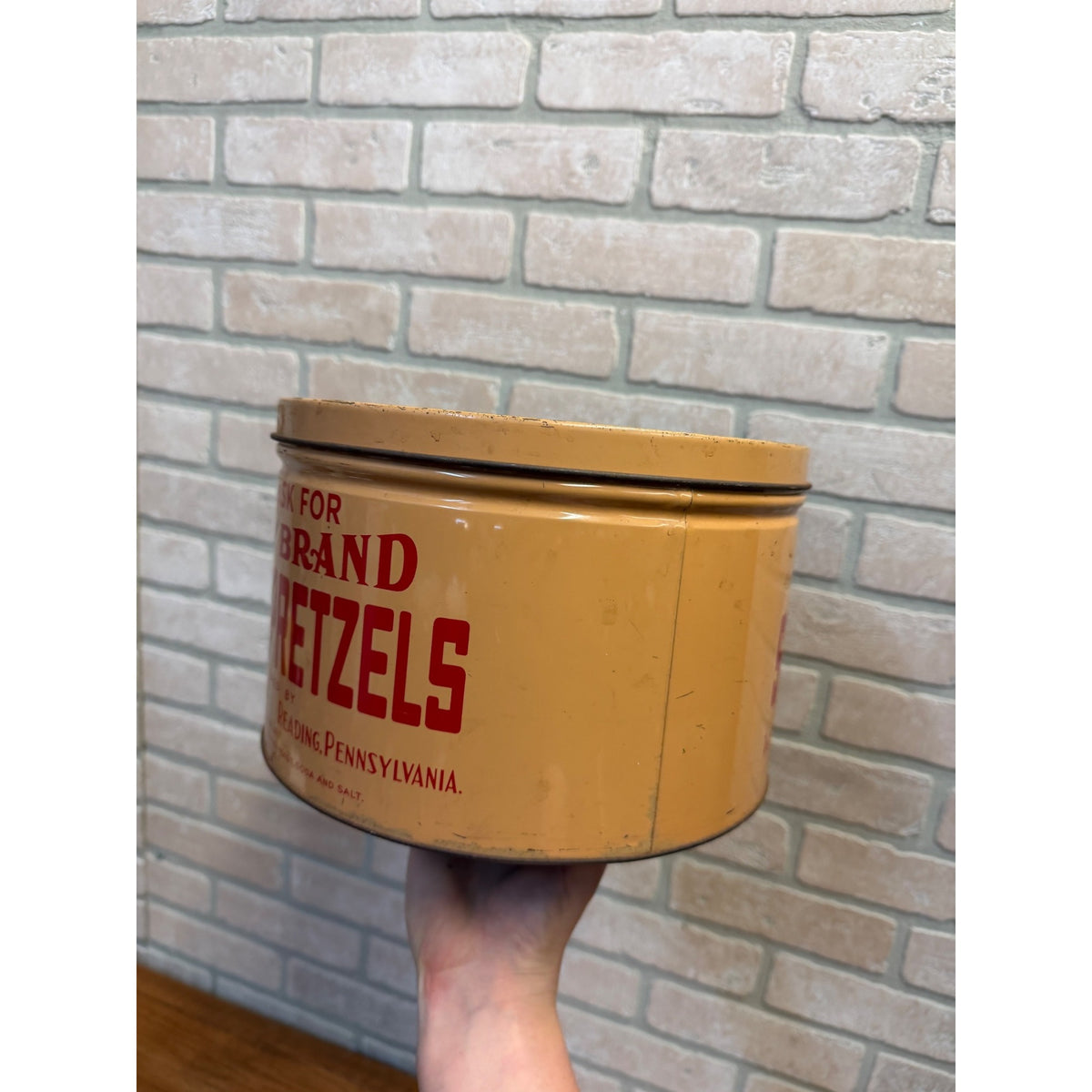 Vintage Victor Brand Tom Sturgis Pretzel Tin Canister with Lid Reading PA