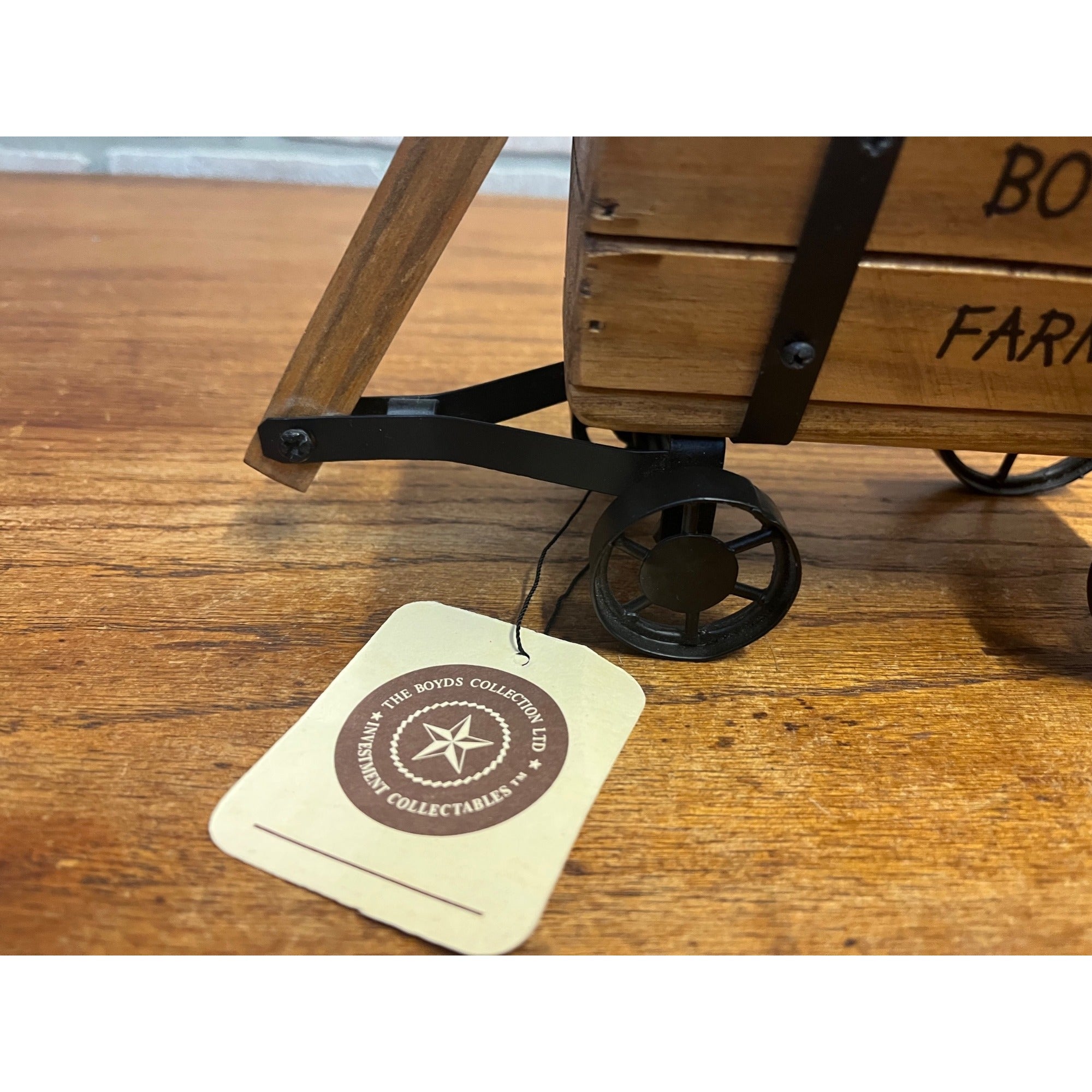 Adorable Boyd’s Bear “Boyd’s Farm” Miniature Fall Time Harvest Pumpkin Wagon