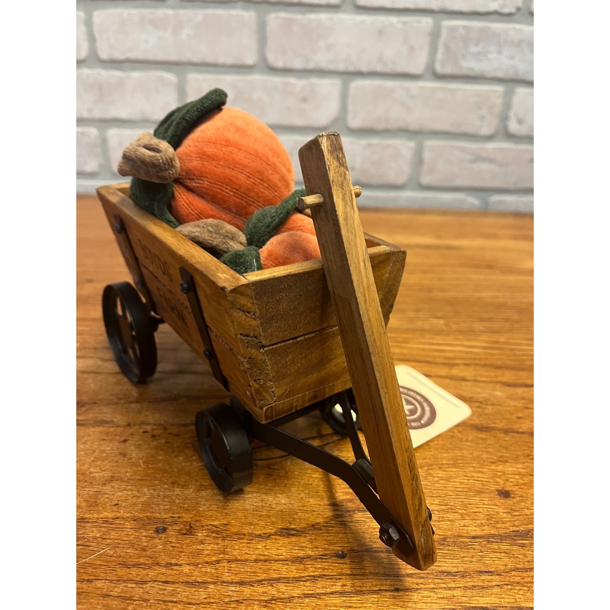 Adorable Boyd’s Bear “Boyd’s Farm” Miniature Fall Time Harvest Pumpkin Wagon