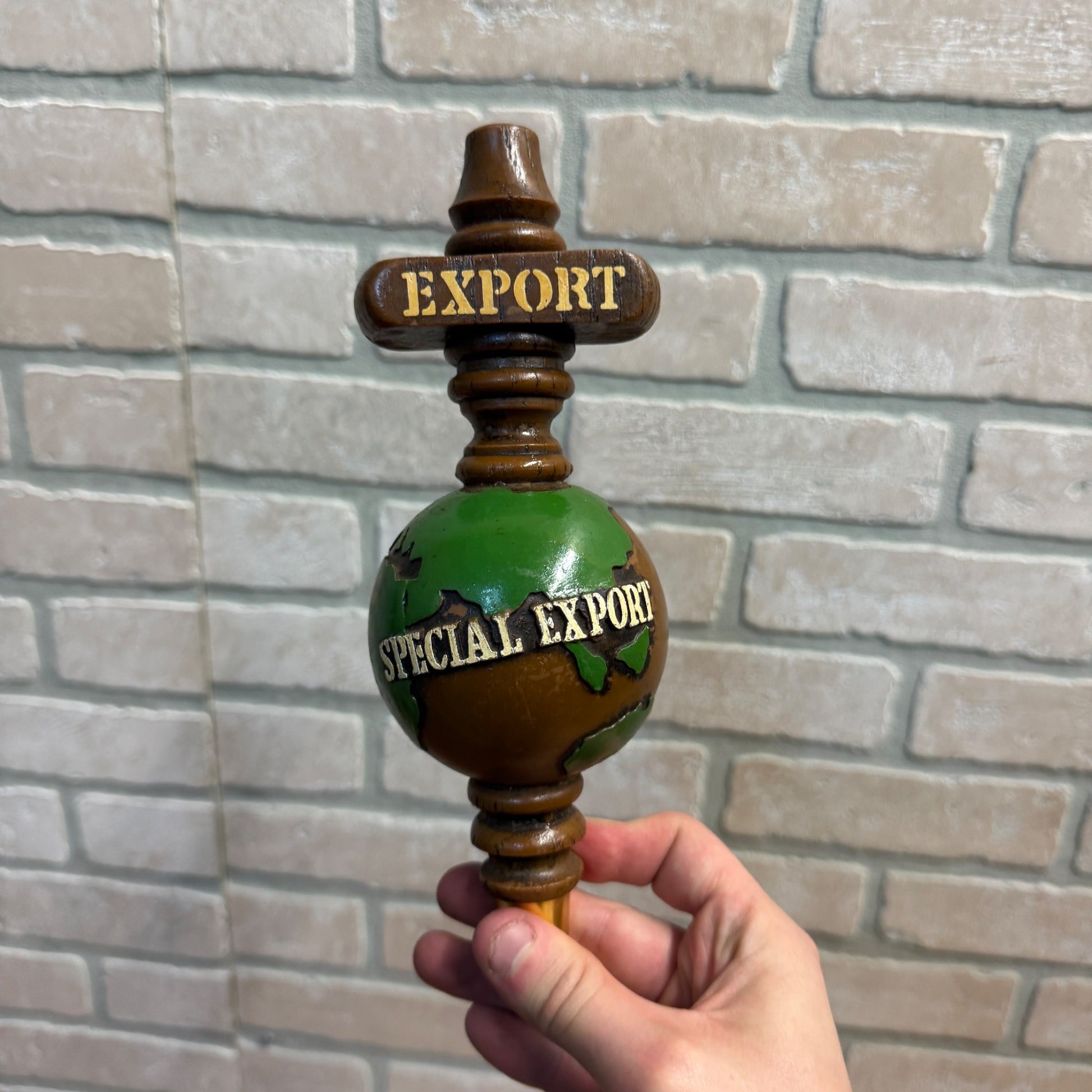Heileman's Vintage Special Export World Globe Wood Draft Beer Tap Handle