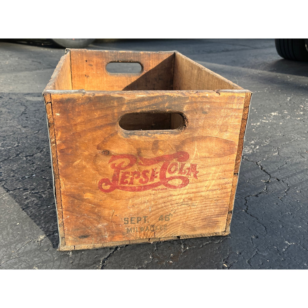 Rare Vintage 1946 Pepsi~Cola Wood Soda Crate Manhattan Bottle Works Milwaukee WI