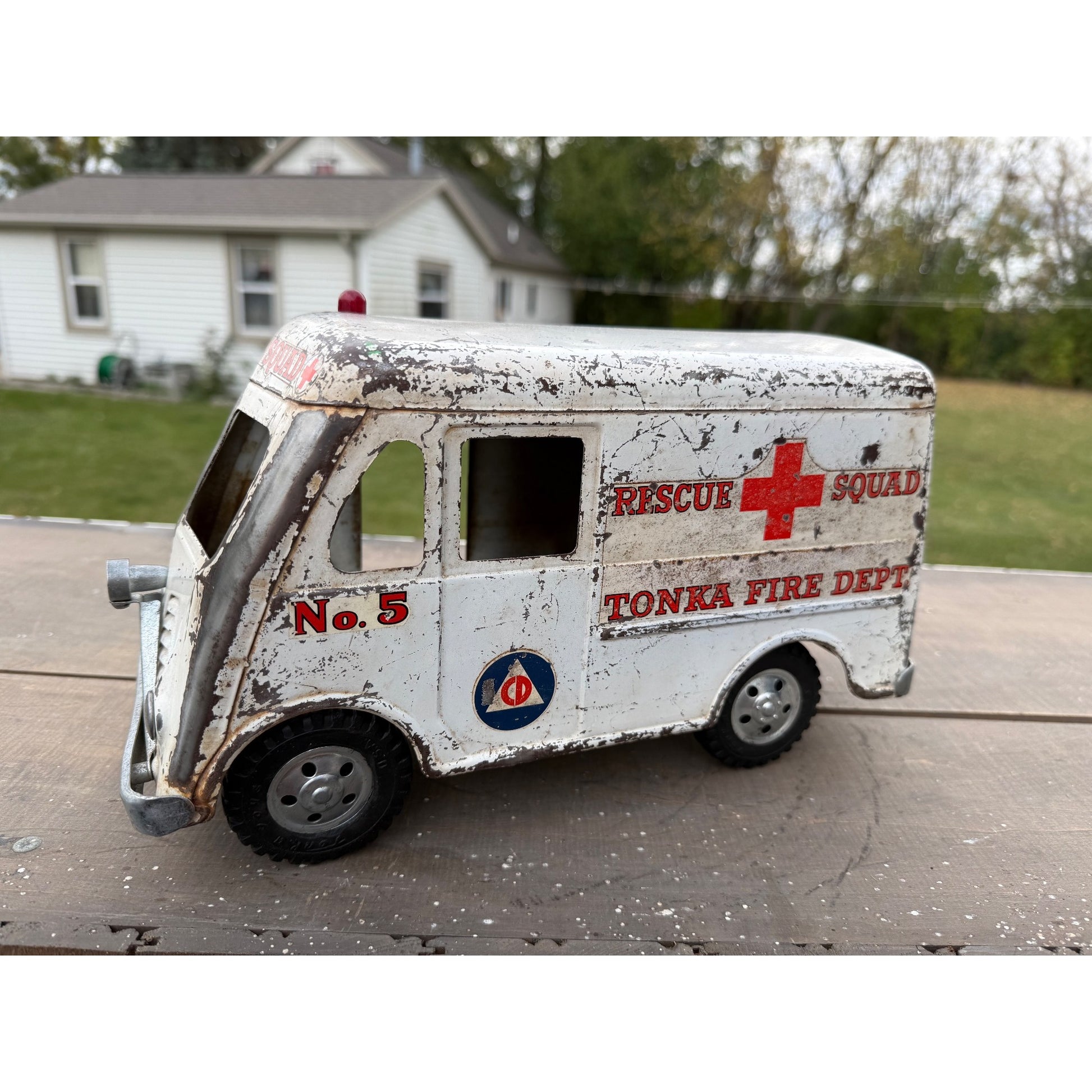 RARE Vintage Tonka Rescue Squad Fiore Dept. Civil Defense Van Truck Pressed Steel Toy