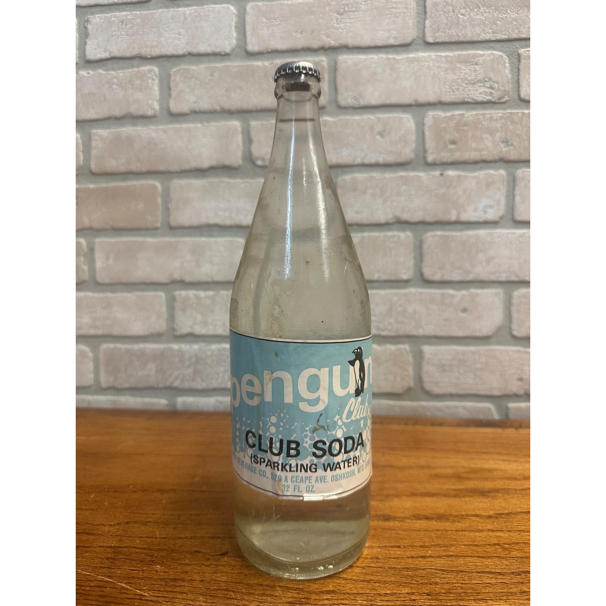 Vintage Penguin Club Soda - Harra Beverages Glass Soda Bottle Oshkosh Wis