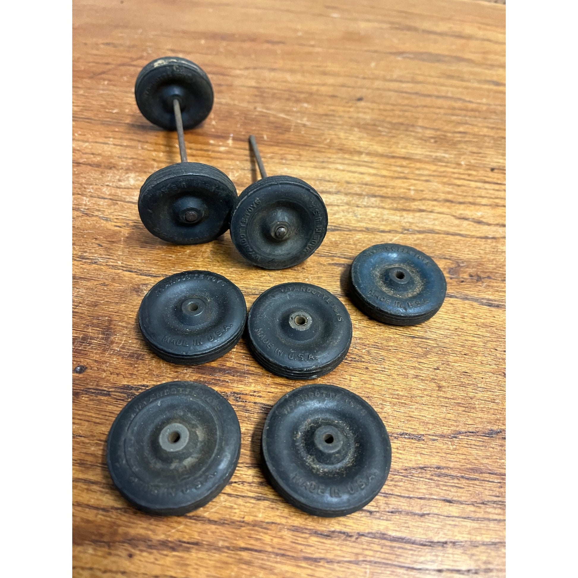 Vintage Wyandotte 1.5" Replacement Original Rubber Tires Wheels Lot (8)