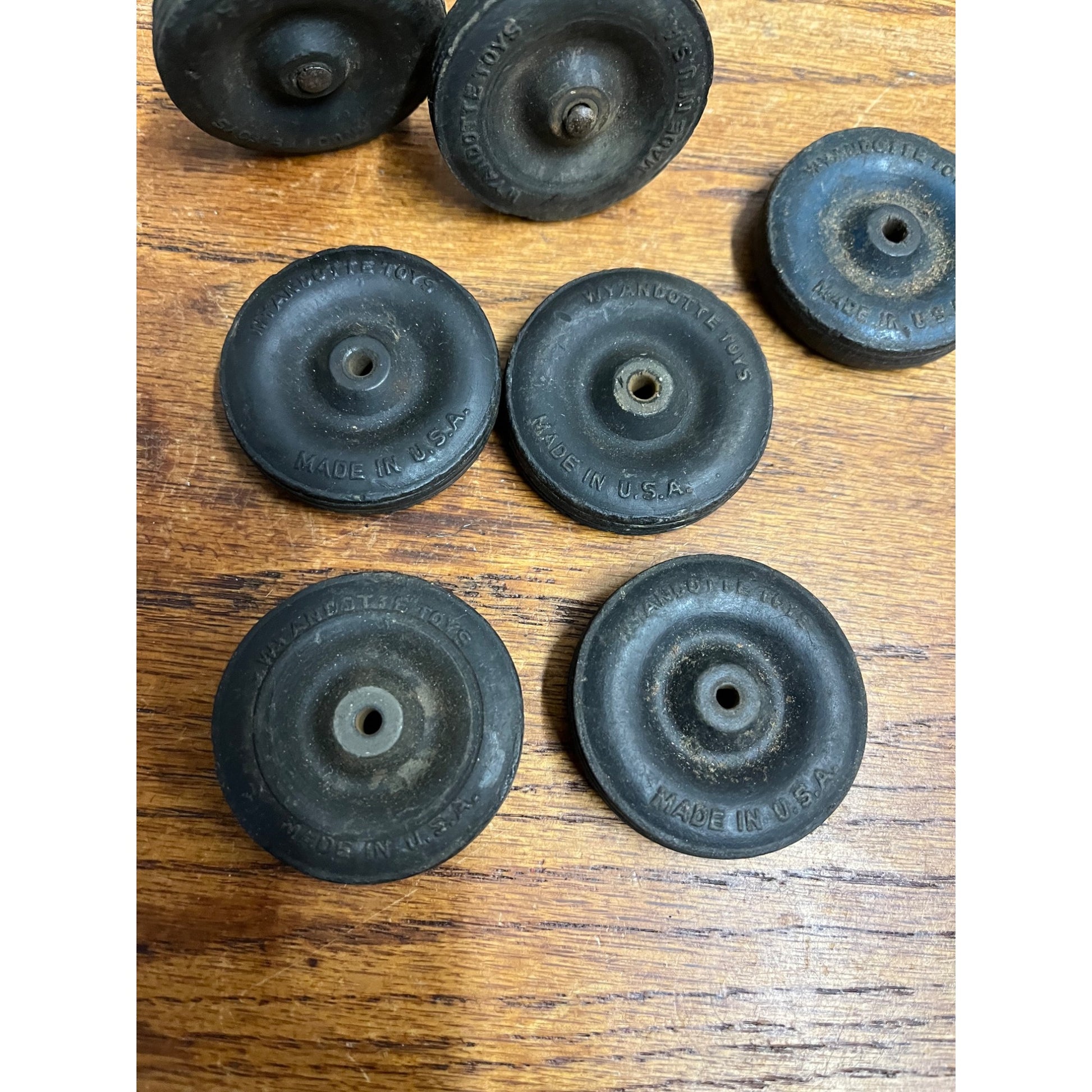 Vintage Wyandotte 1.5" Replacement Original Rubber Tires Wheels Lot (8)