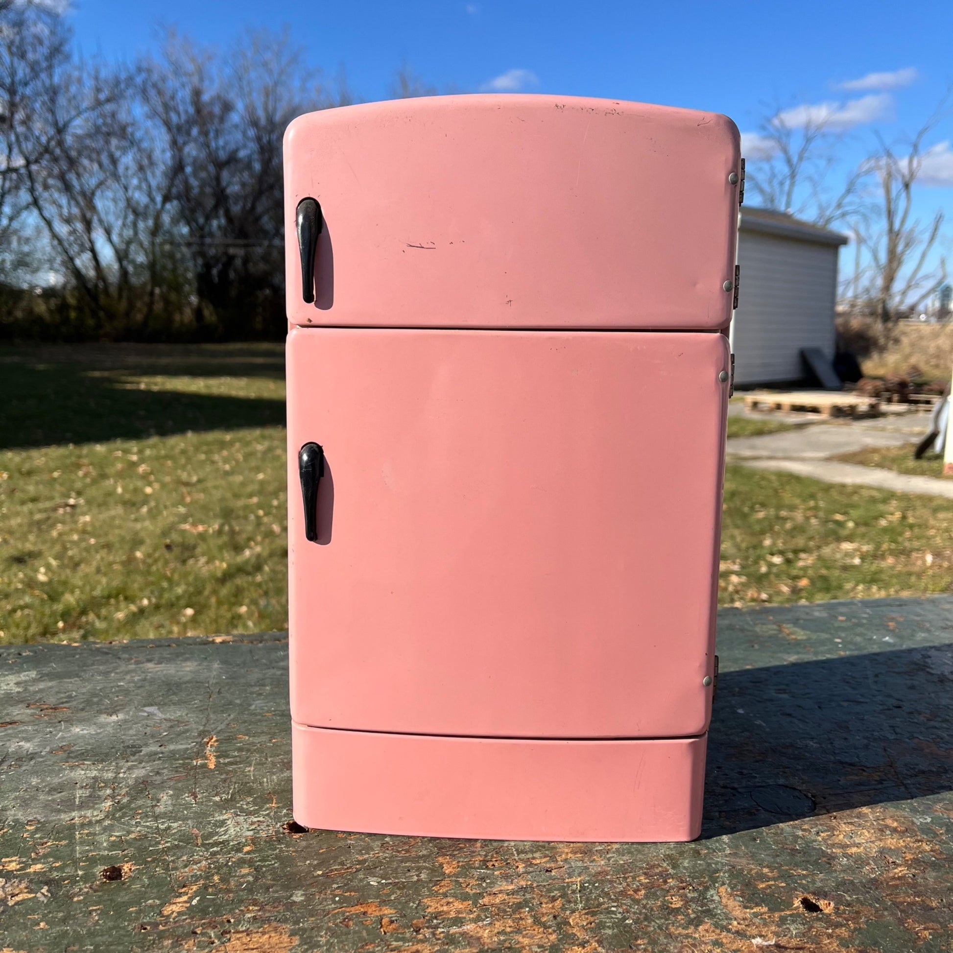 Vintage 50’s Wolverine Toy Kitchen Fridge Appliance Pink Tin Metal Play Set