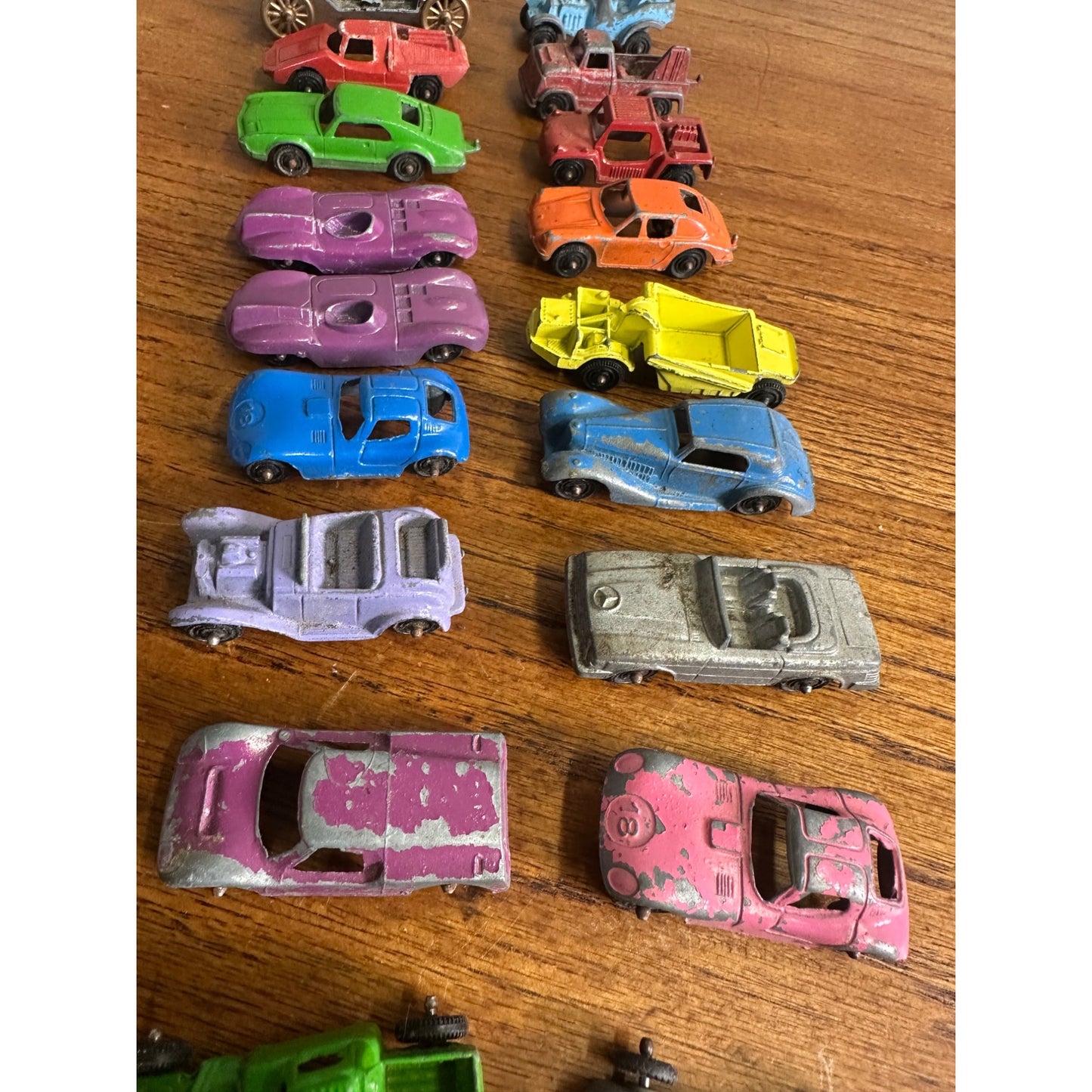 Vintage TootsieToy Diecast Metal Toy Cars Lot Vehicles Trucks Tow Racing ++