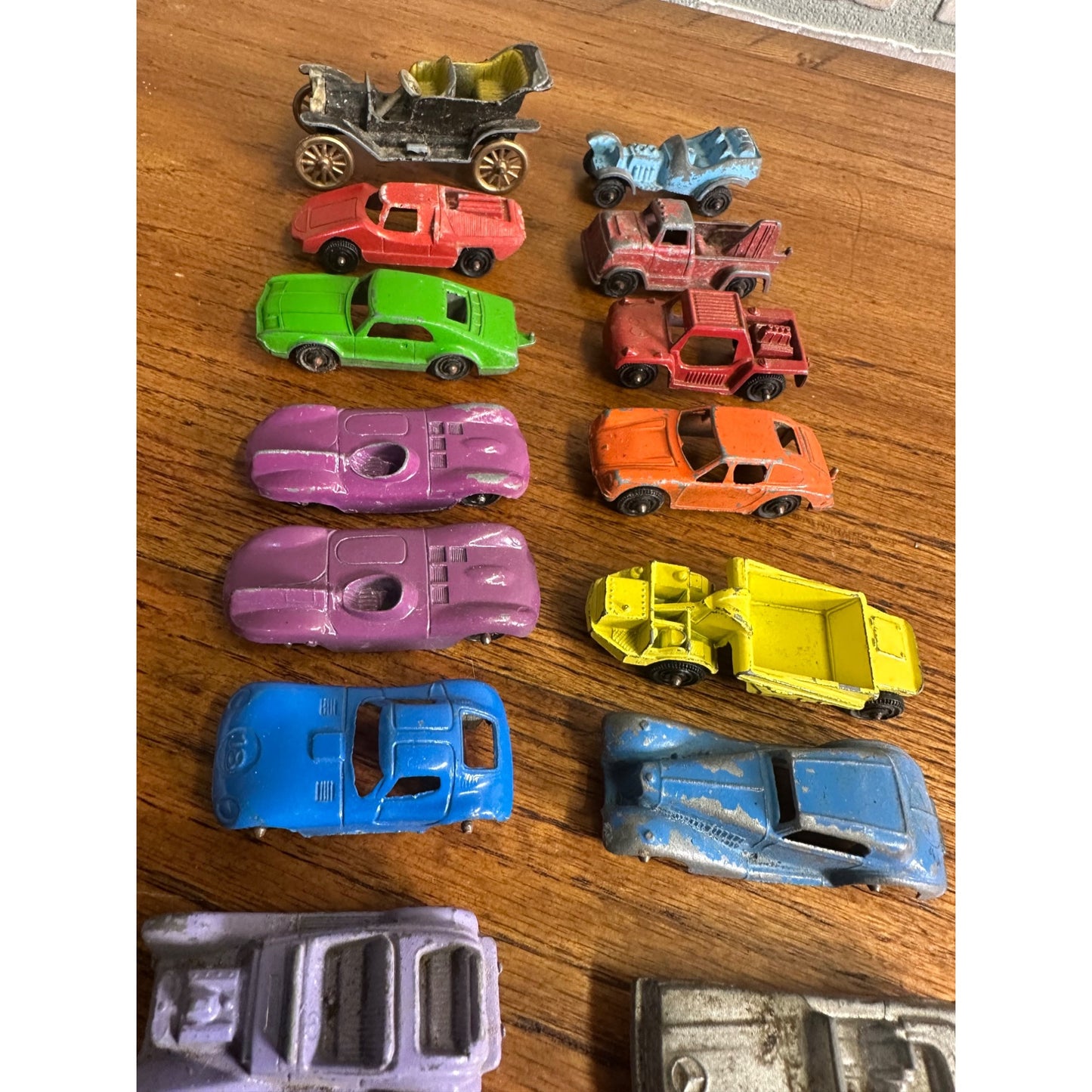 Vintage TootsieToy Diecast Metal Toy Cars Lot Vehicles Trucks Tow Racing ++