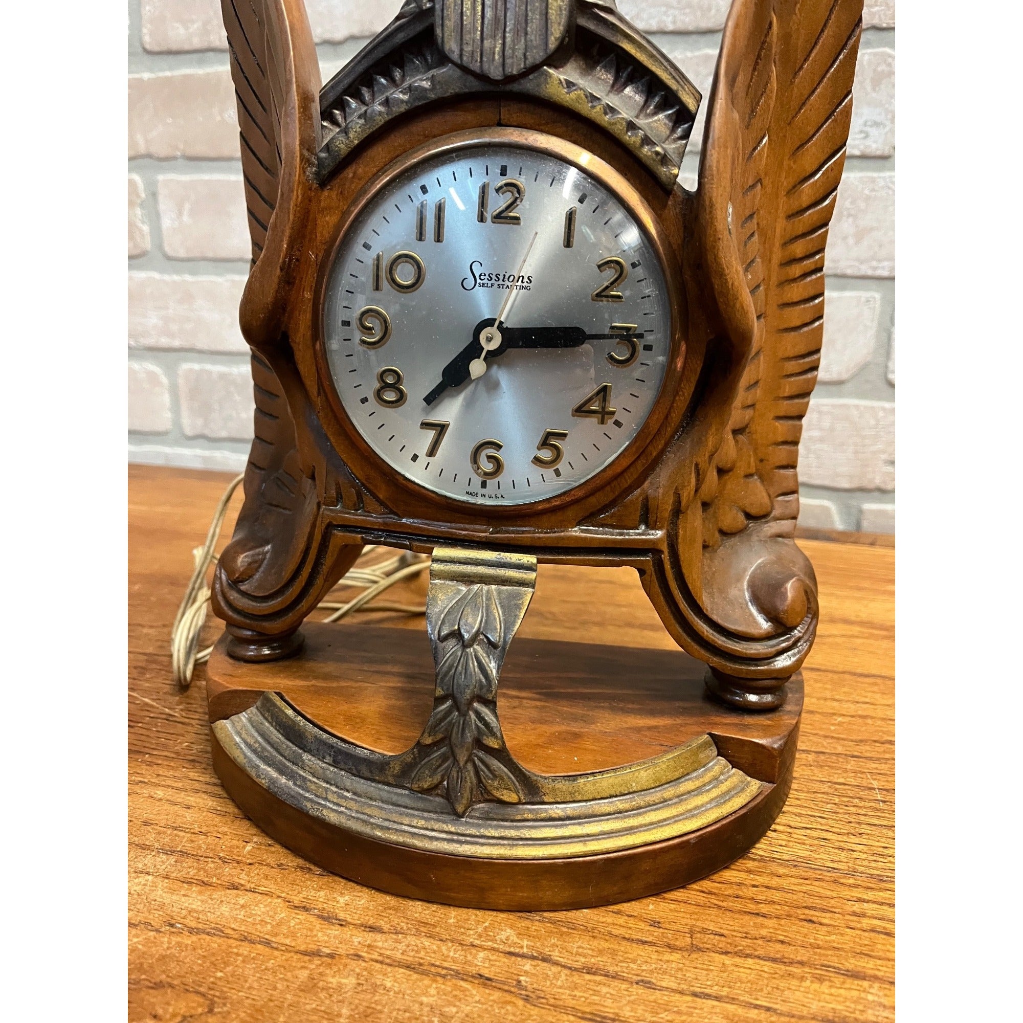 RARE Vintage Sessions United States Capitol Wood Wings Electric Clock