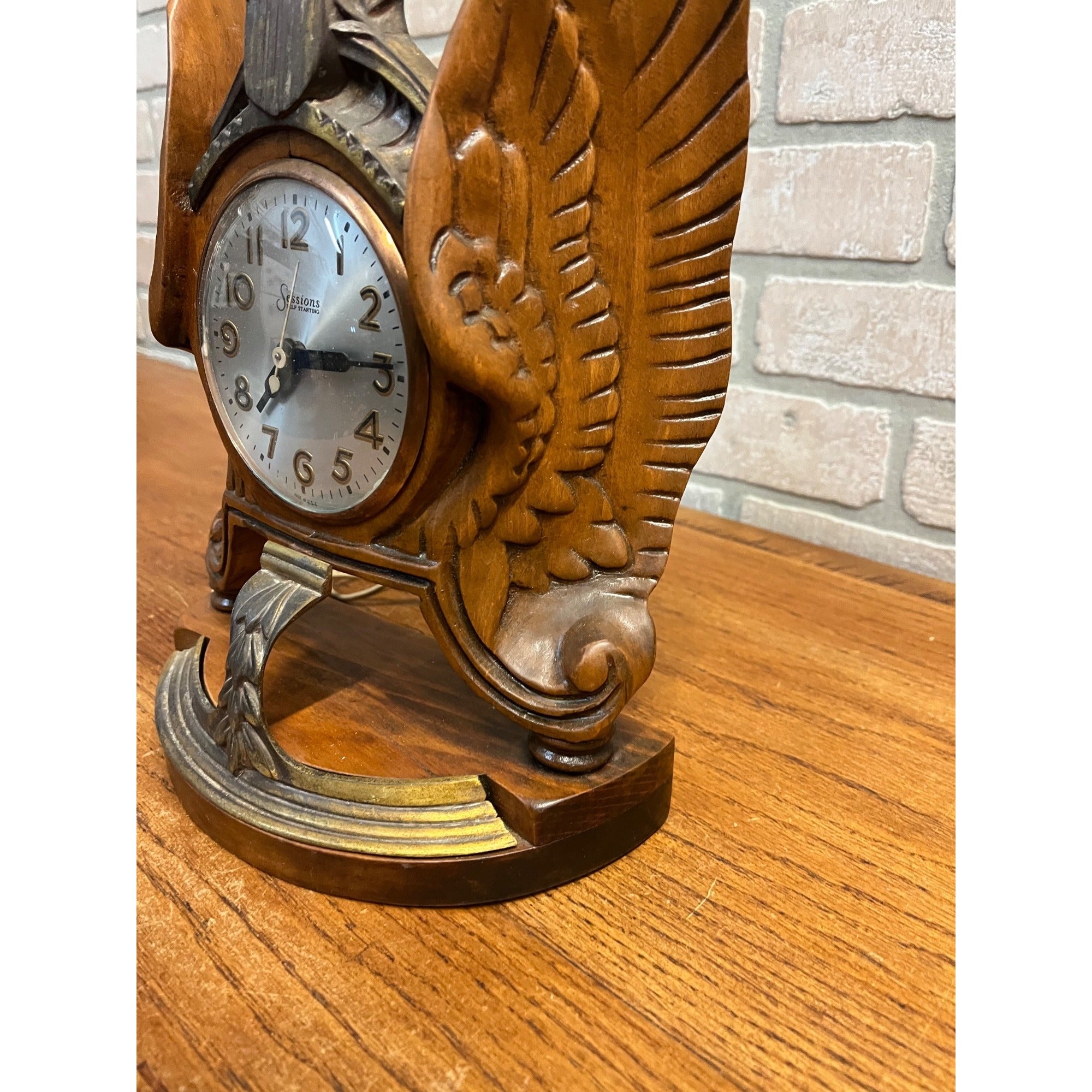 RARE Vintage Sessions United States Capitol Wood Wings Electric Clock