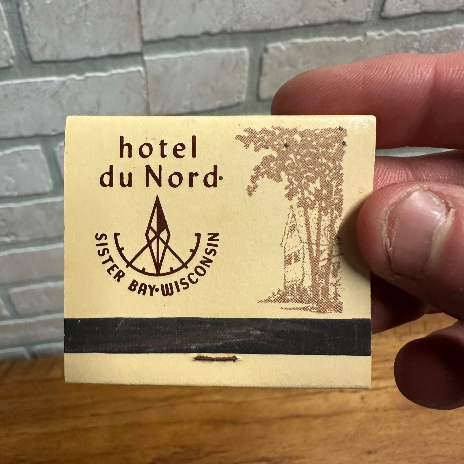 Vintage Hotel Du Nord Sister Bay Wisconsin Door County Matchbook