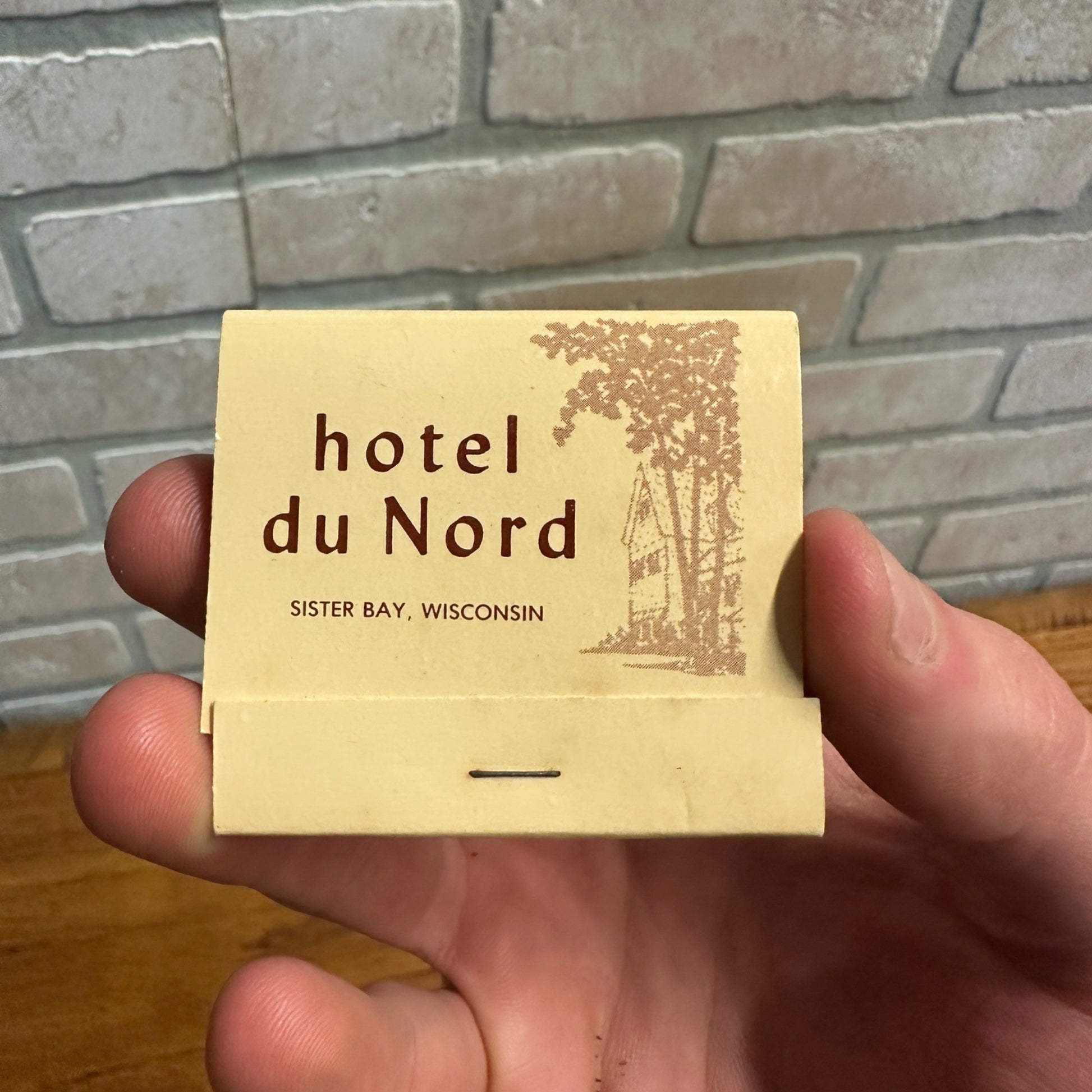 Vintage Hotel Du Nord Sister Bay Wisconsin Door County Matchbook