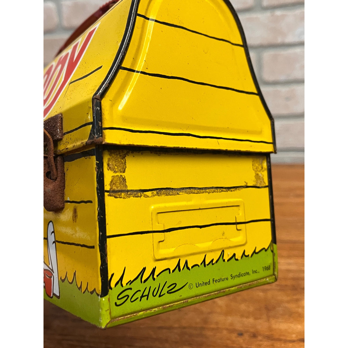 Vintage 1968 Snoopy School Dome Metal Lunchbox - No Thermos