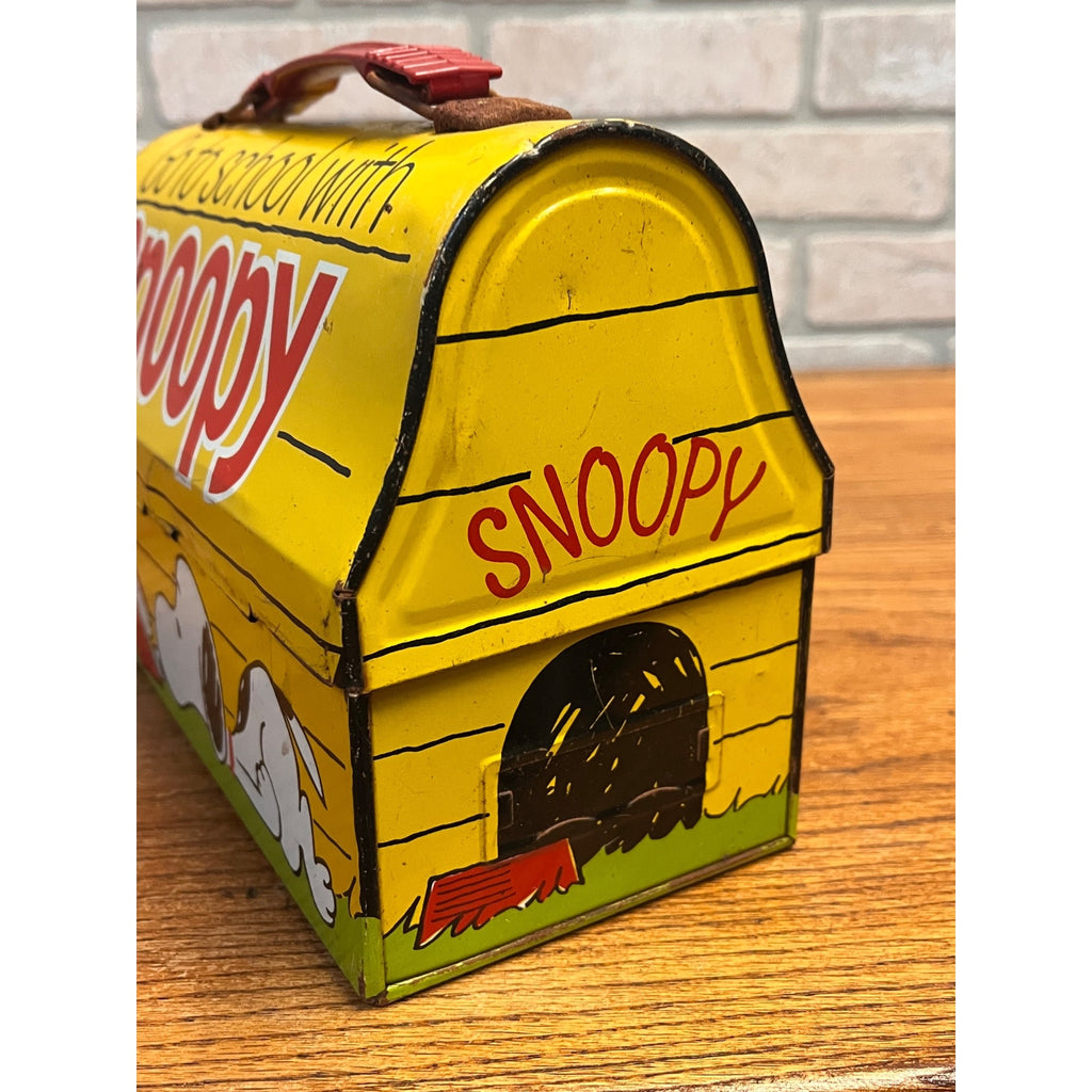Vintage 1968 Snoopy School Dome Metal Lunchbox - No Thermos