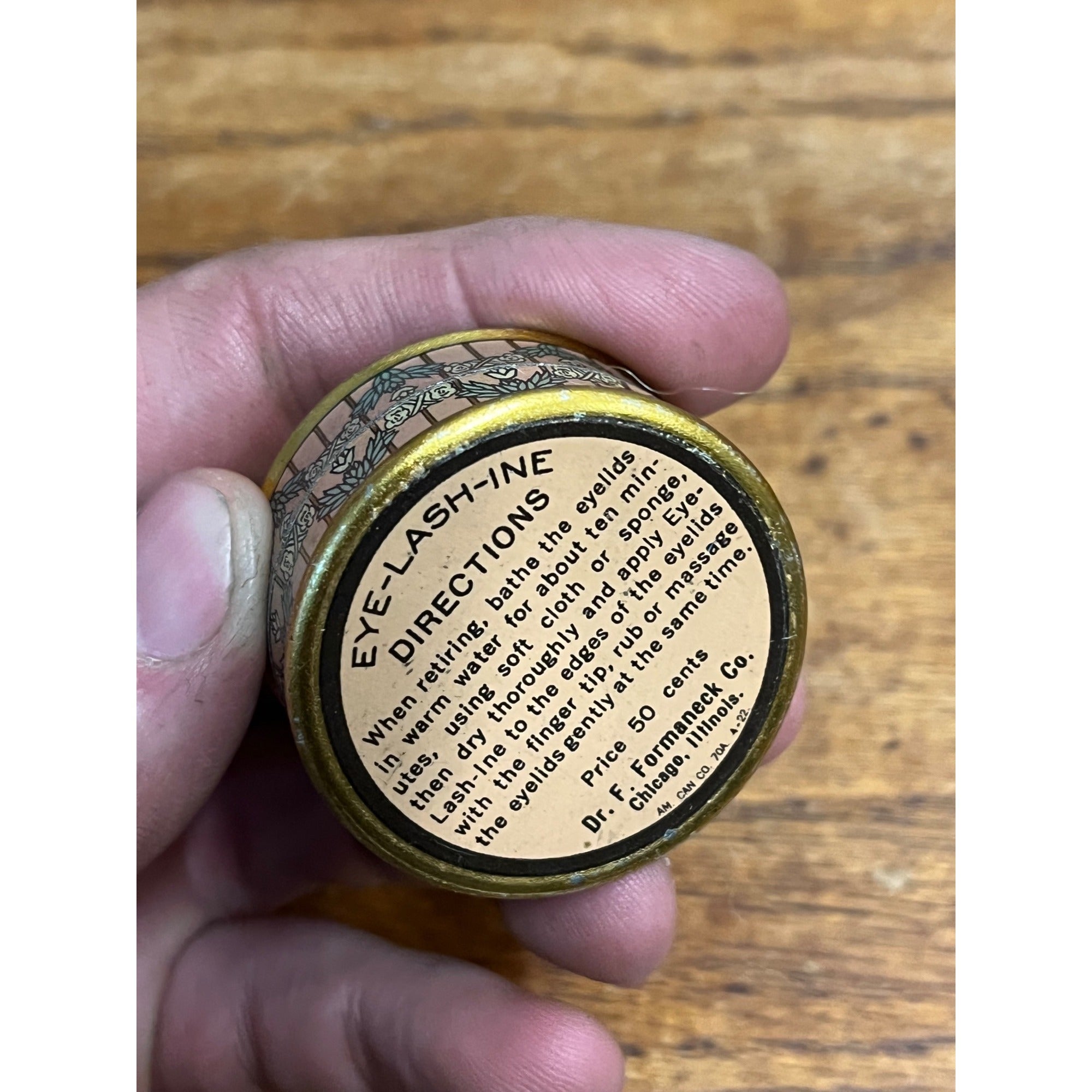 Vintage EYE LASH INE Tin 1916 Eyelashine pill box