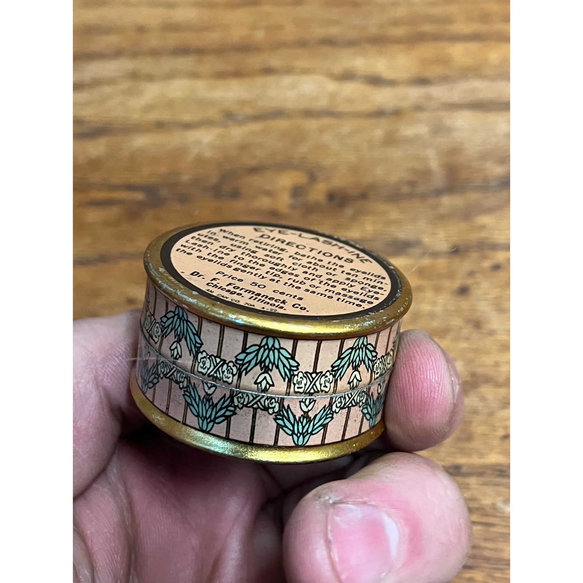 Vintage EYE LASH INE Tin 1916 Eyelashine pill box