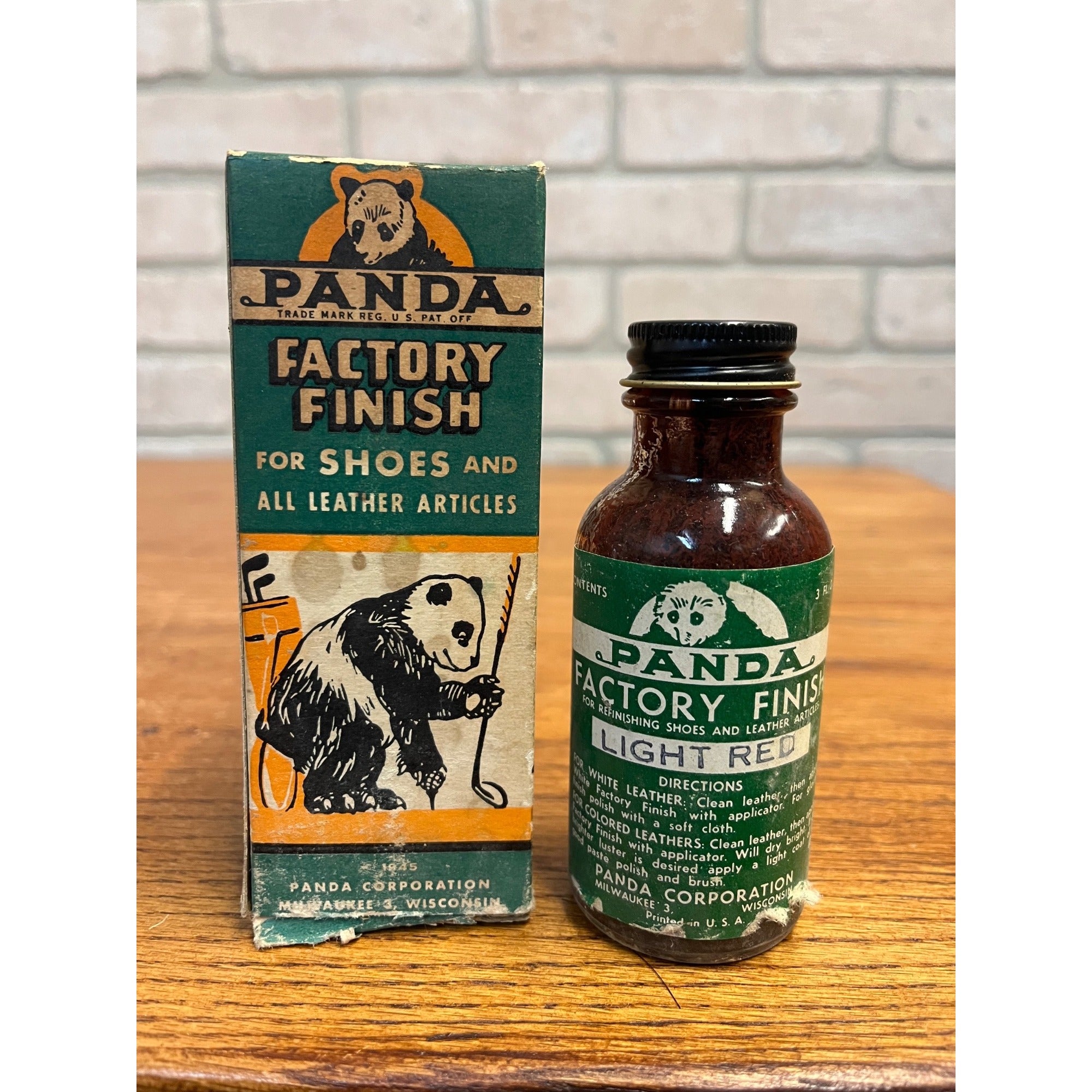 Vintage 1945 Panda Factory Finish Leather Shoe Polish Milwaukee Wis Box & Bottle