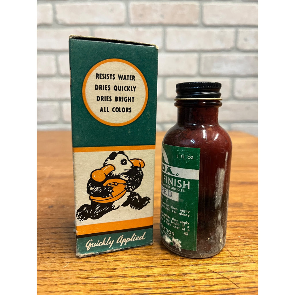 Vintage 1945 Panda Factory Finish Leather Shoe Polish Milwaukee Wis Box & Bottle