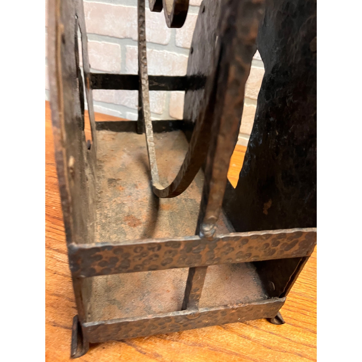 Antique Arts & Crafts Hammered Iron Owl Magazine Rack Newspaper Holder