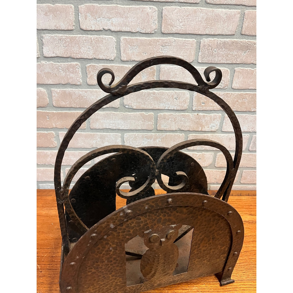 Antique Arts & Crafts Hammered Iron Owl Magazine Rack Newspaper Holder
