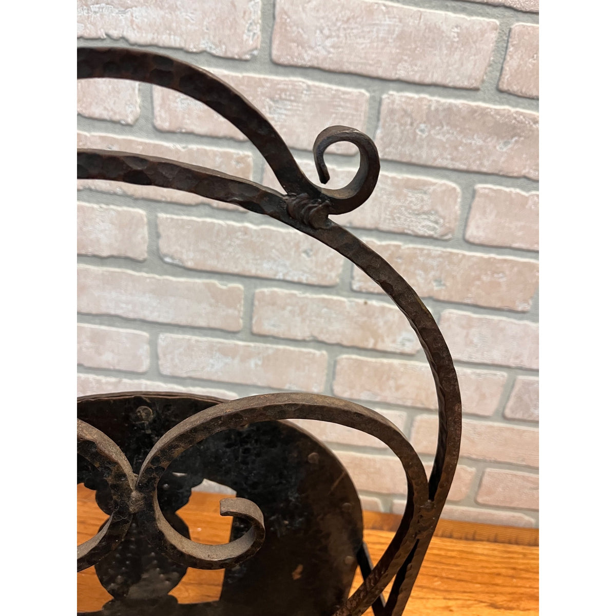 Antique Arts & Crafts Hammered Iron Owl Magazine Rack Newspaper Holder