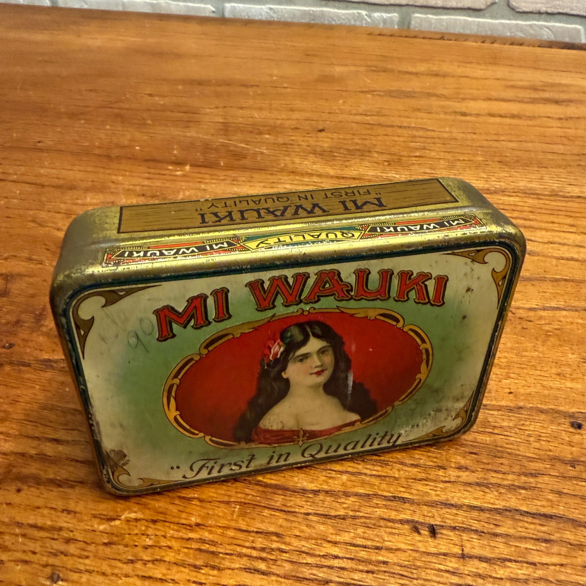 Rare Vintage 1920s "Mi Wauki"  Litho Tobacco Tin Can Wisconsin Milwaukee