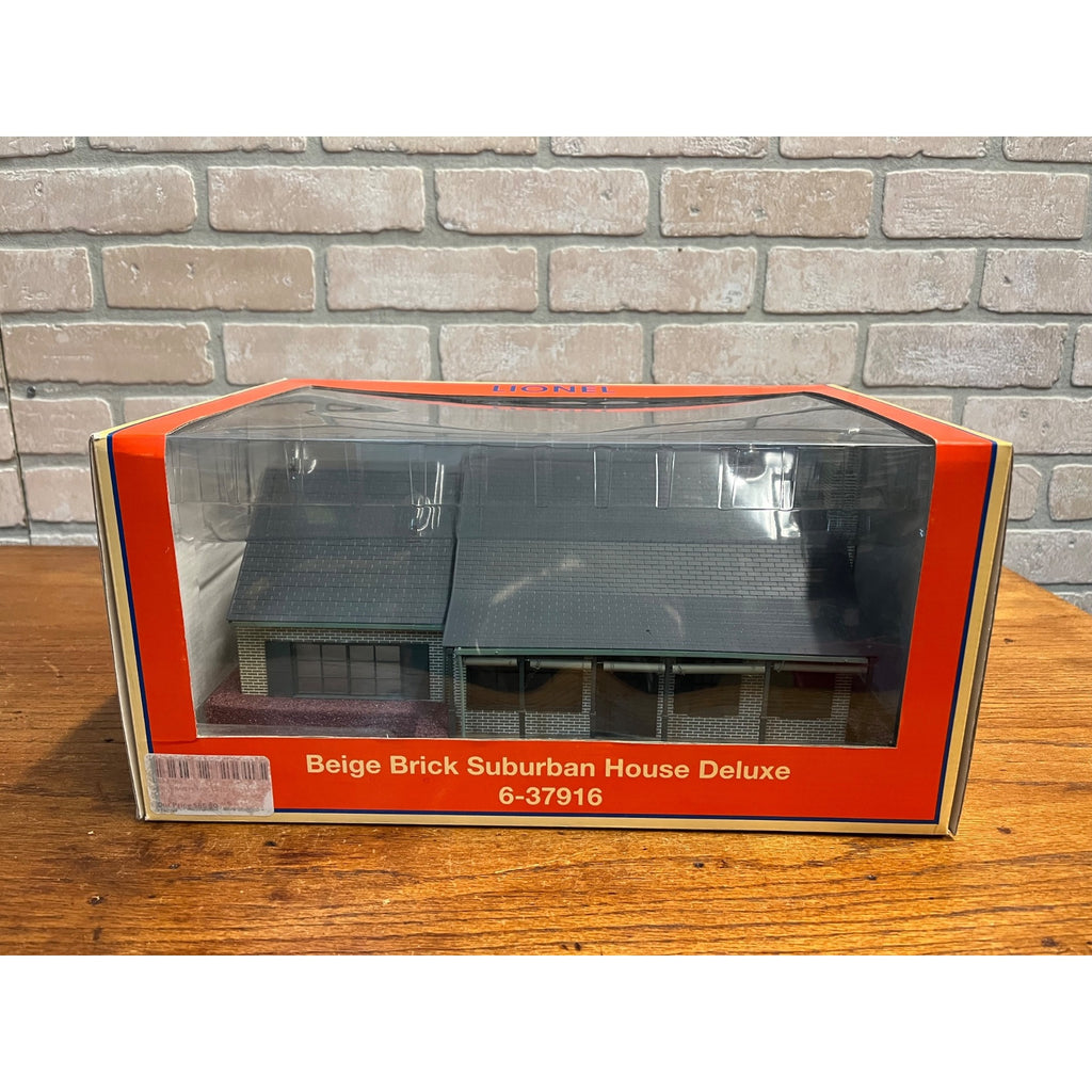 Lionel Beige Brick Suburban House Deluxe 6-37916 With Original Box