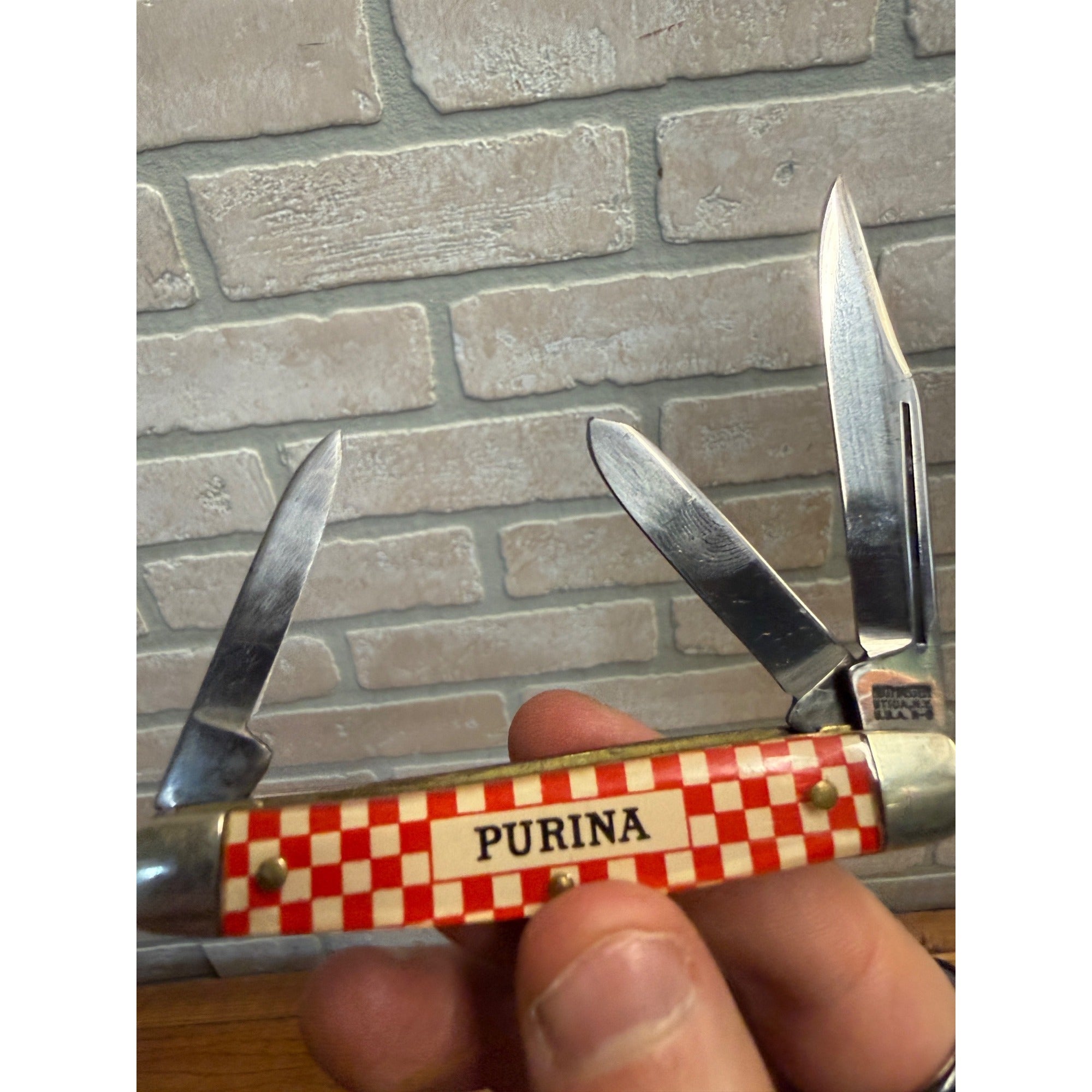 Vintage Purina Mills Kutmaster Folding Pocket Knife With Three Blades Utica, NY Farm Feeds Advertising